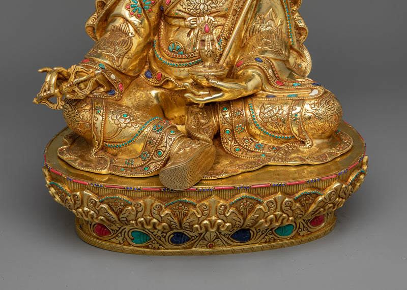 Padma Guru Rinpoche Statue | Radiating Spiritual Grace and Wisdom