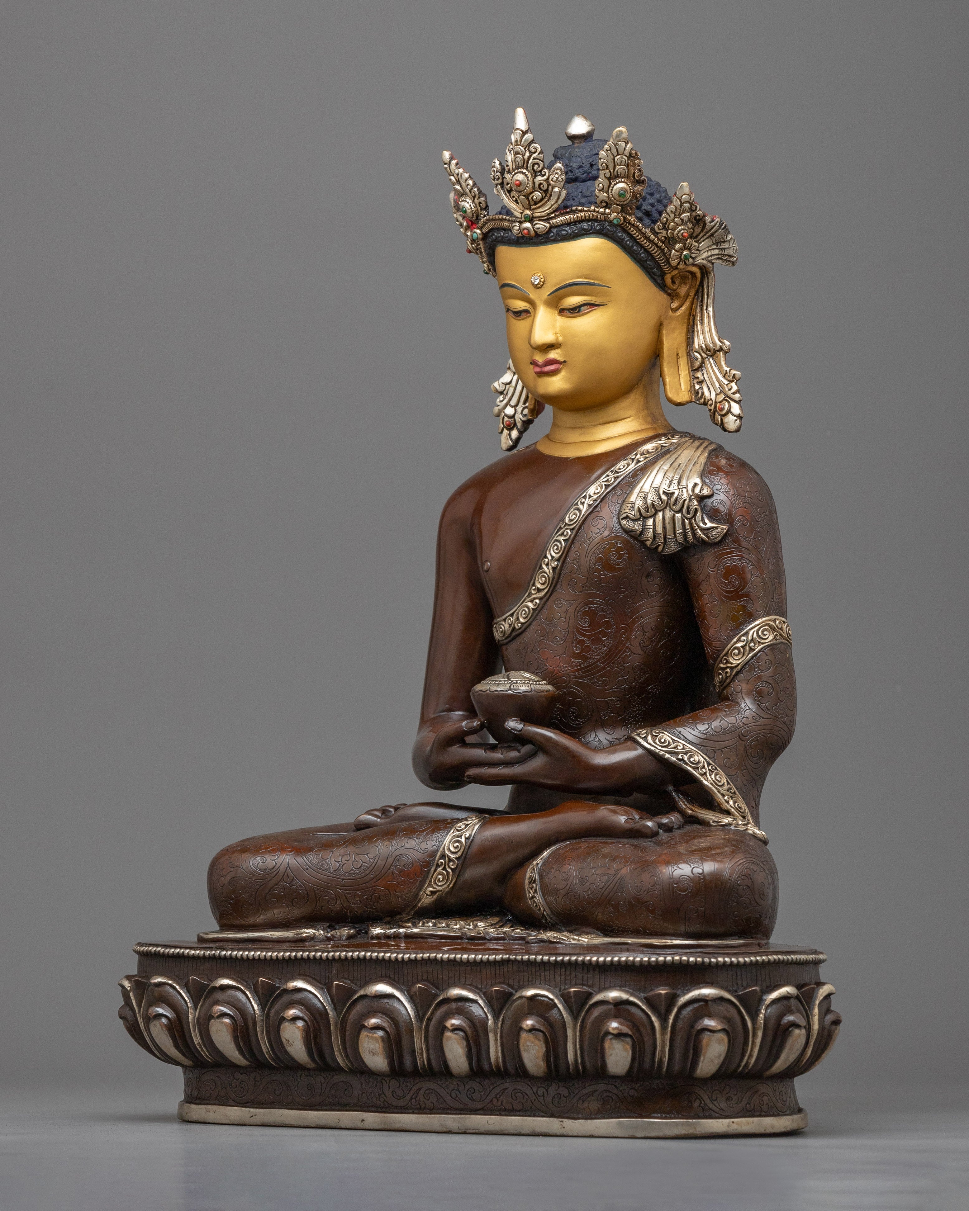monarch-shakyamuni-buddha