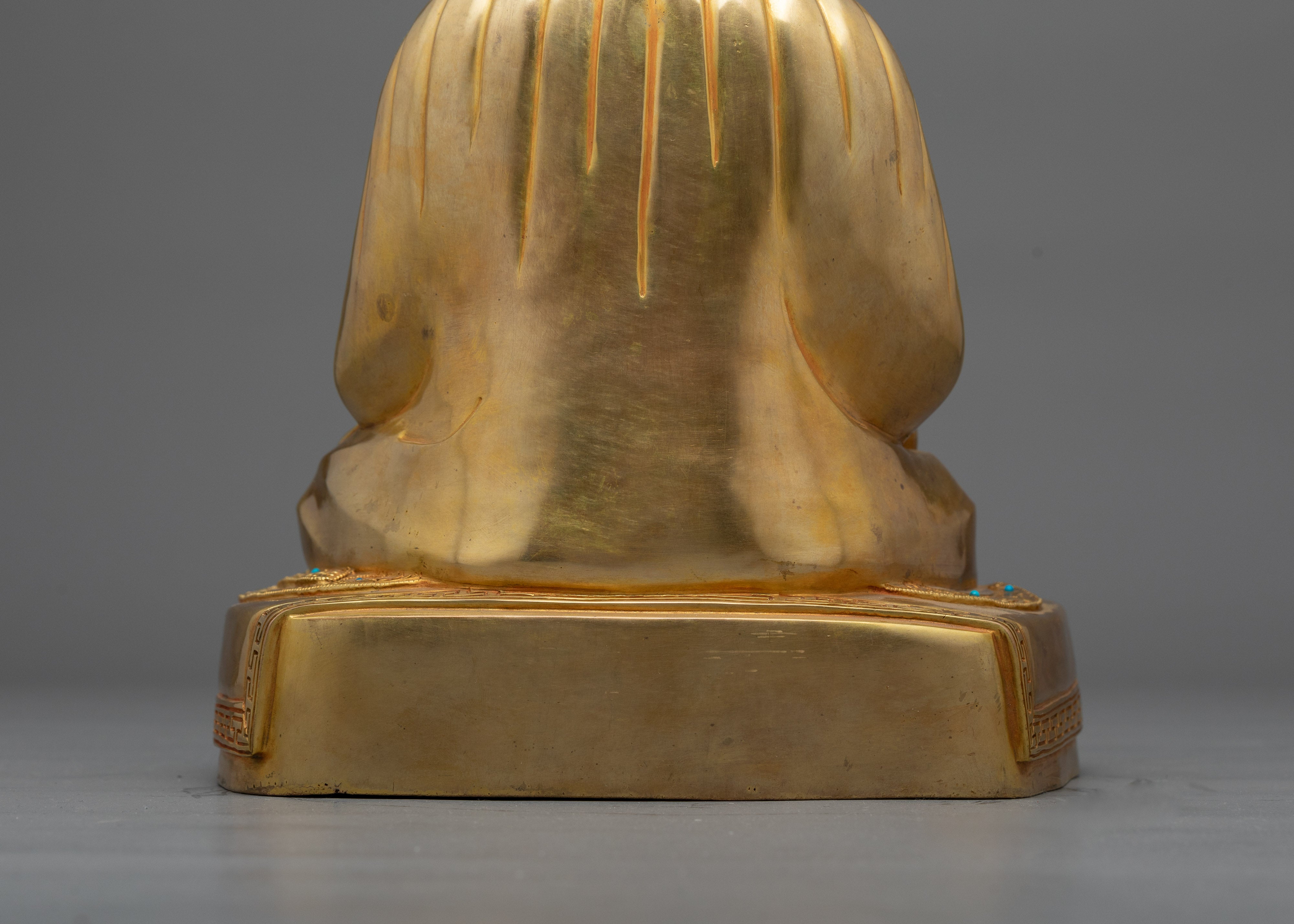 Zabdrung Ngawang Namgyal Rinpoche Statue | Tribute to a Spiritual Luminary