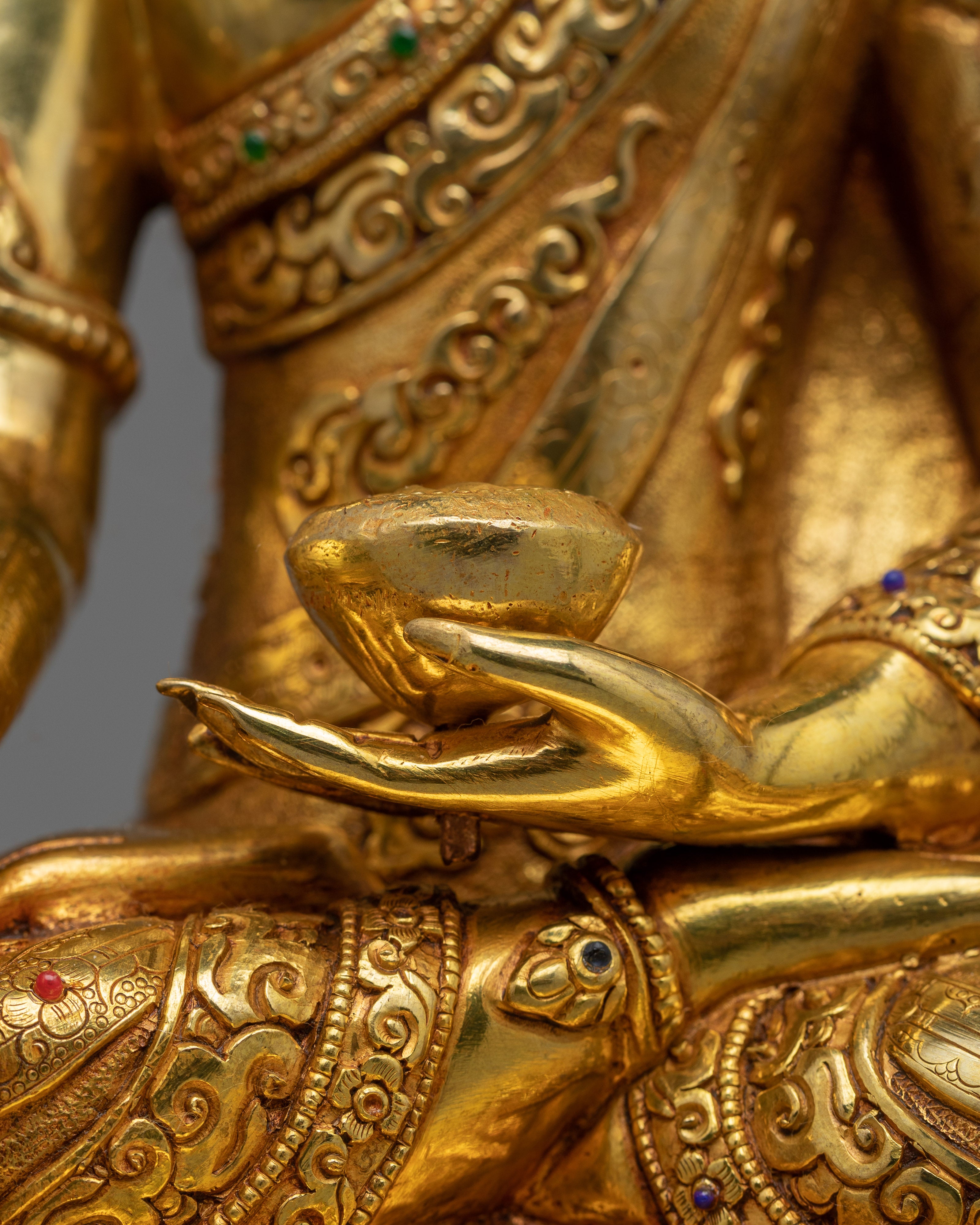 Crown Shakyamuni Buddha Gold Gilded Statue | Radiate Divine Enlightenment