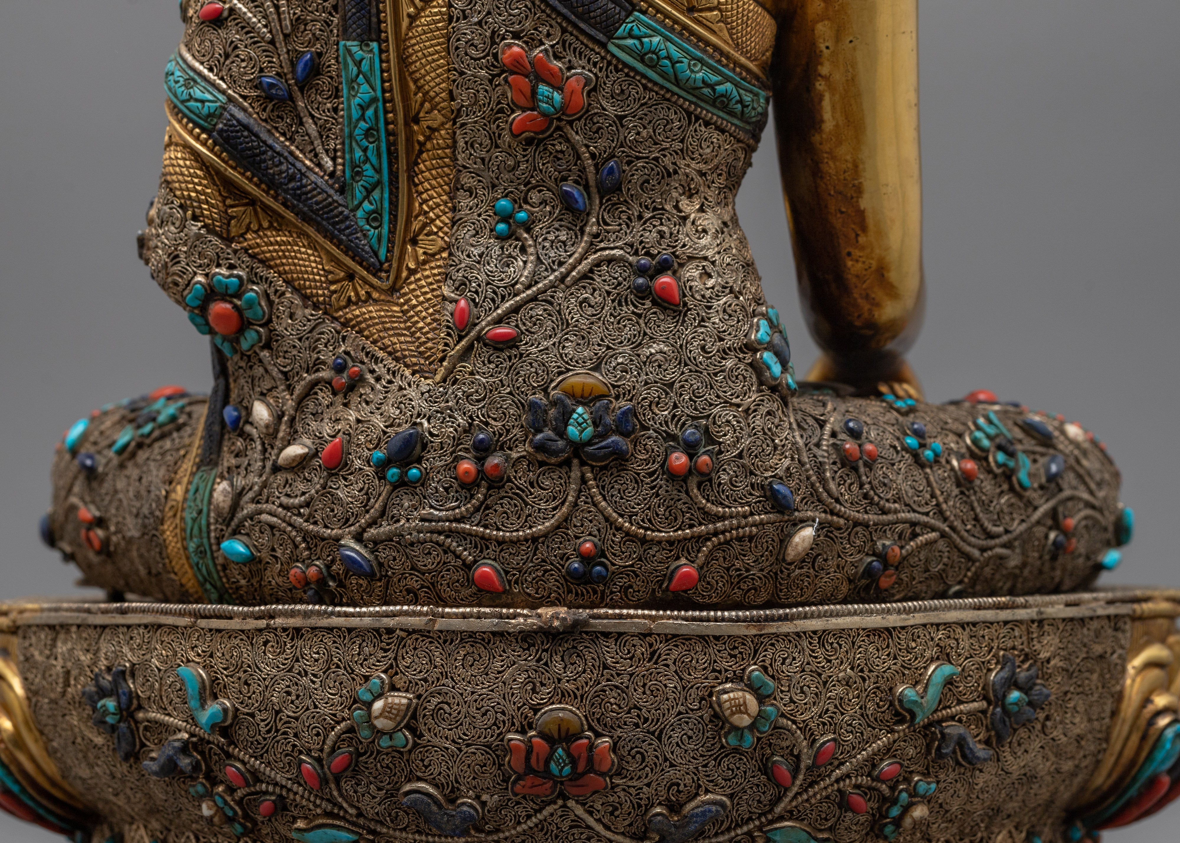 Antique Shakyamuni Buddha Figurine | Embark on a Journey of Timeless Wisdom and Compassion