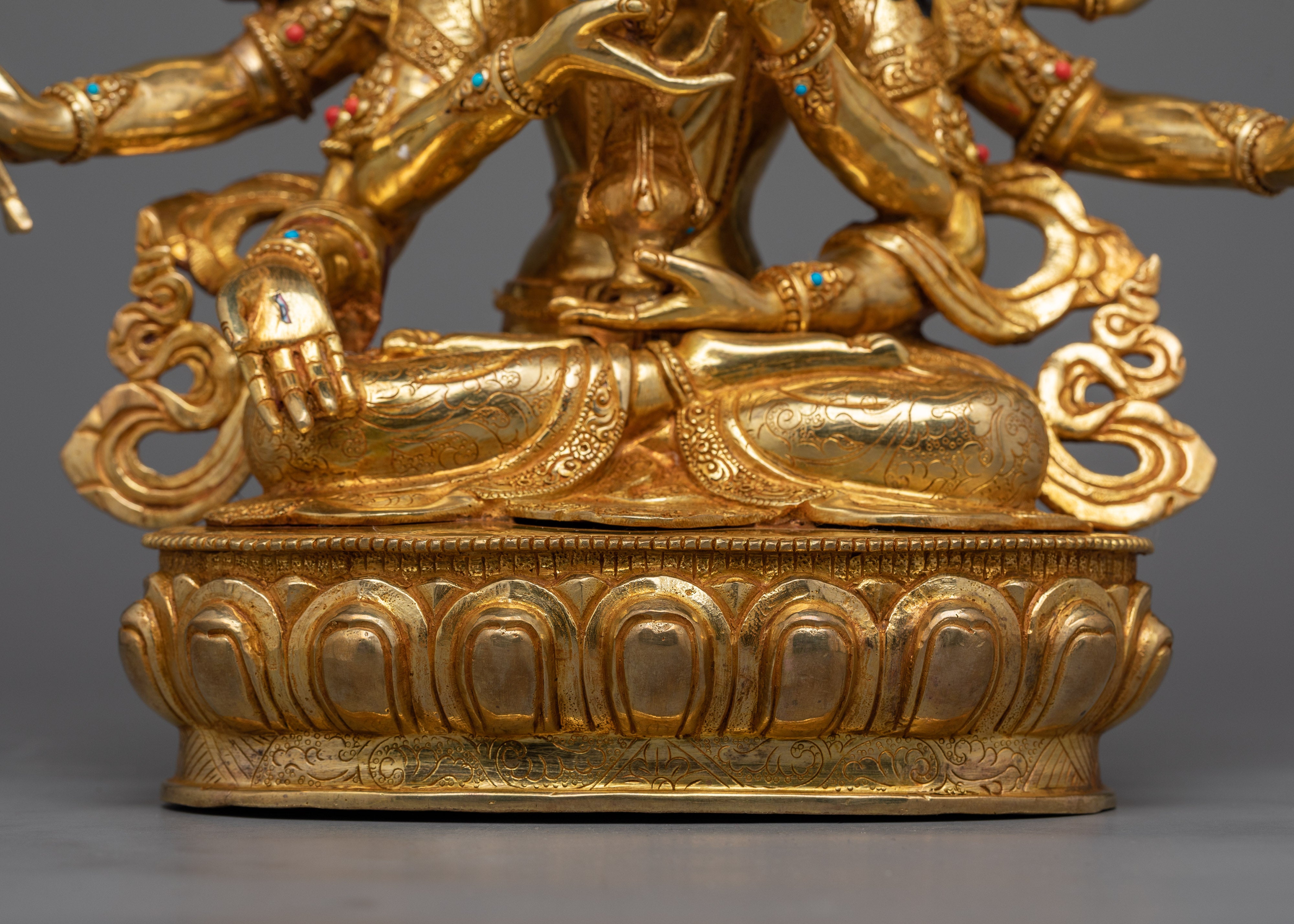 Six-Arms Goddess Namgyalma Statue | Embodiment of Healing