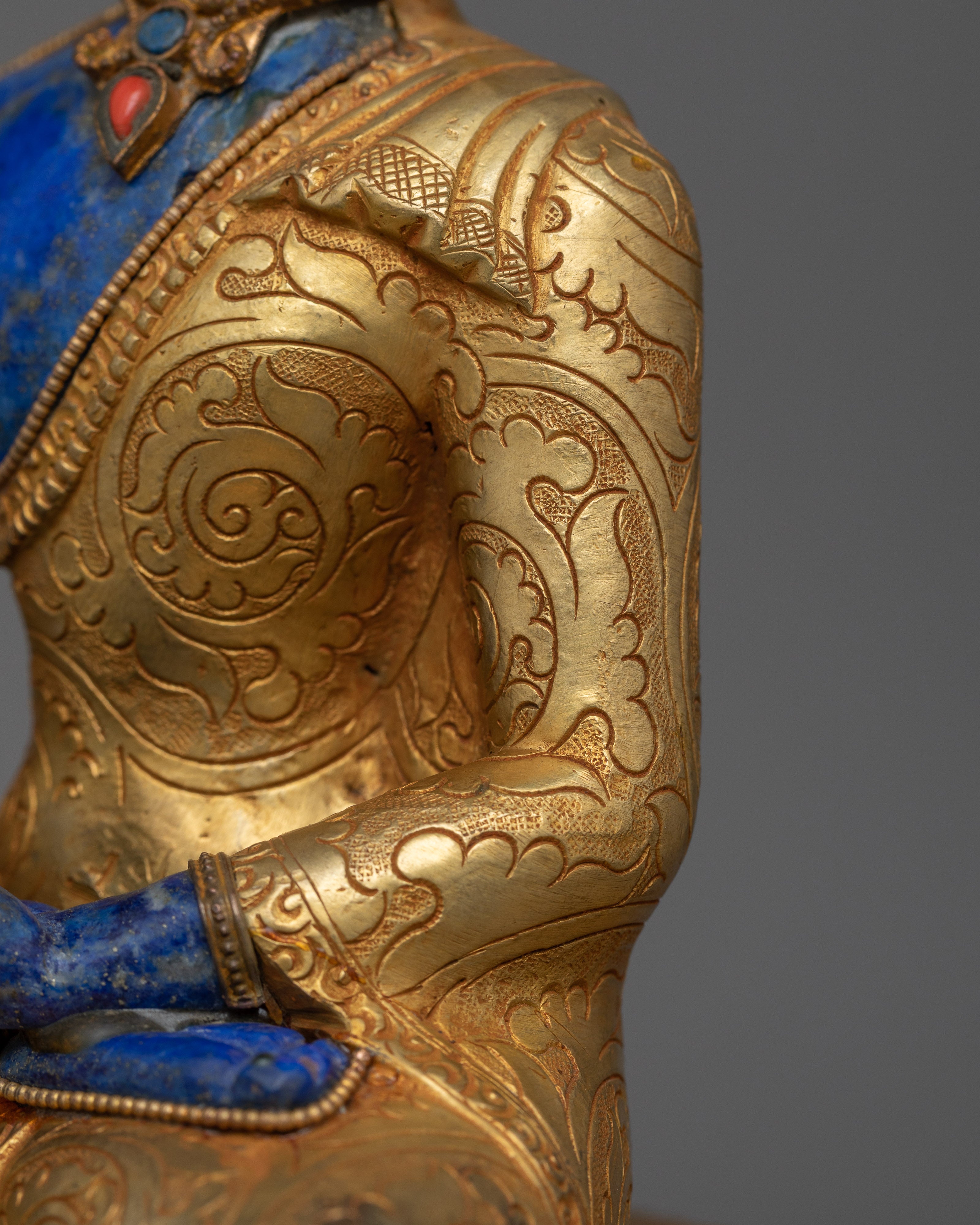 Shakyamuni Buddha Lapis Stone Body Statue | Resonance of Enlightenment