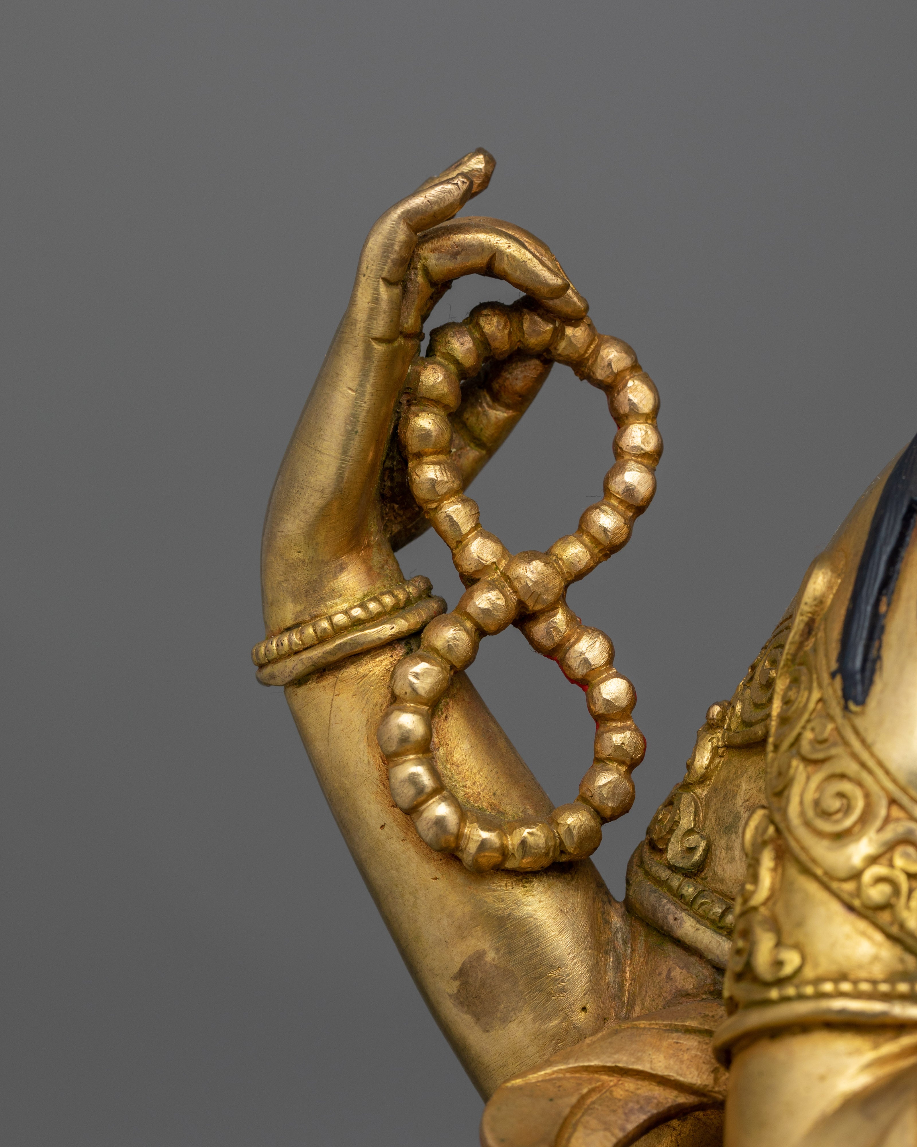 Sacred Chenrezig Buddha Statue | 24K Gold Gilded with Gemstone