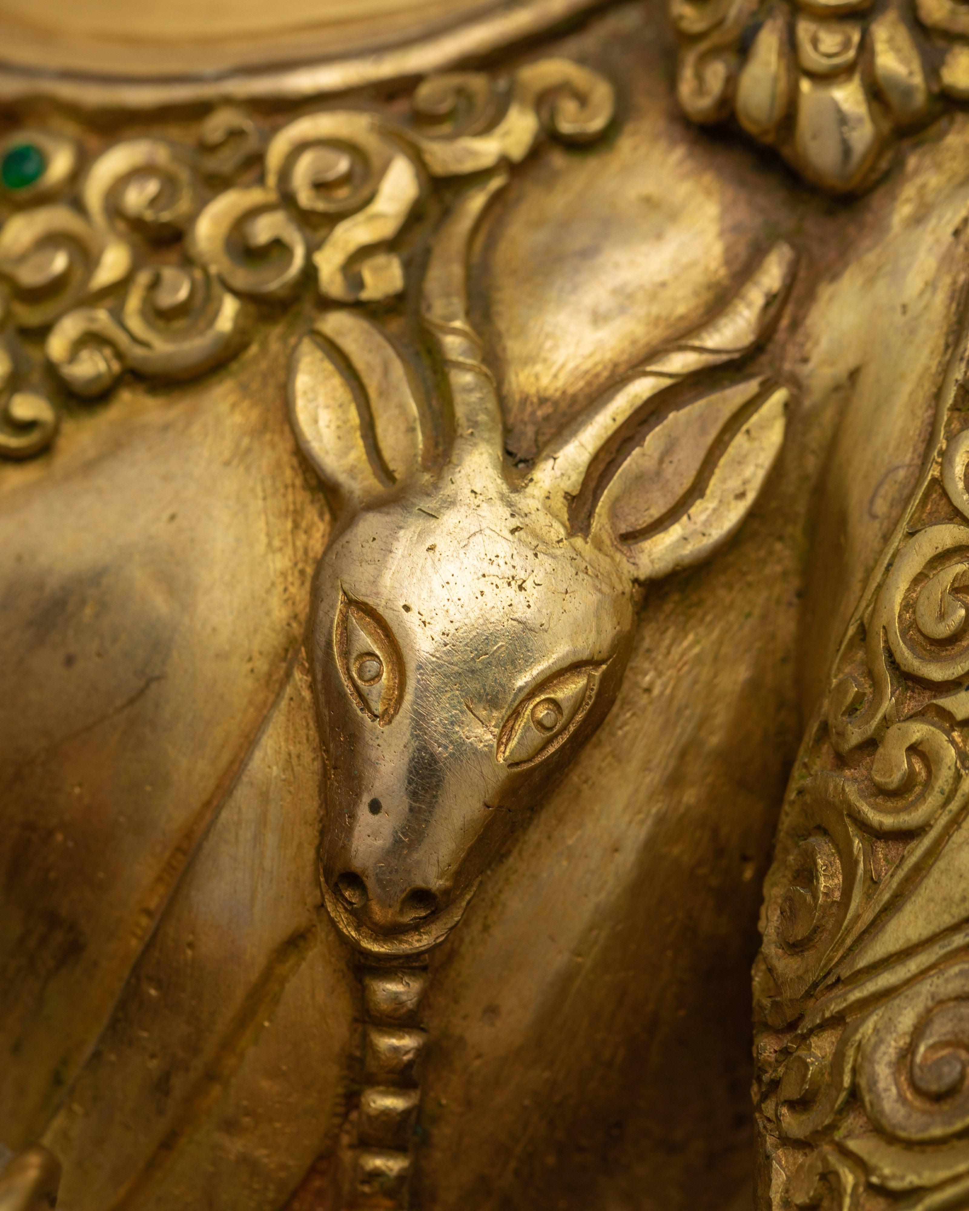 Sacred Chenrezig Buddha Statue | 24K Gold Gilded with Gemstone