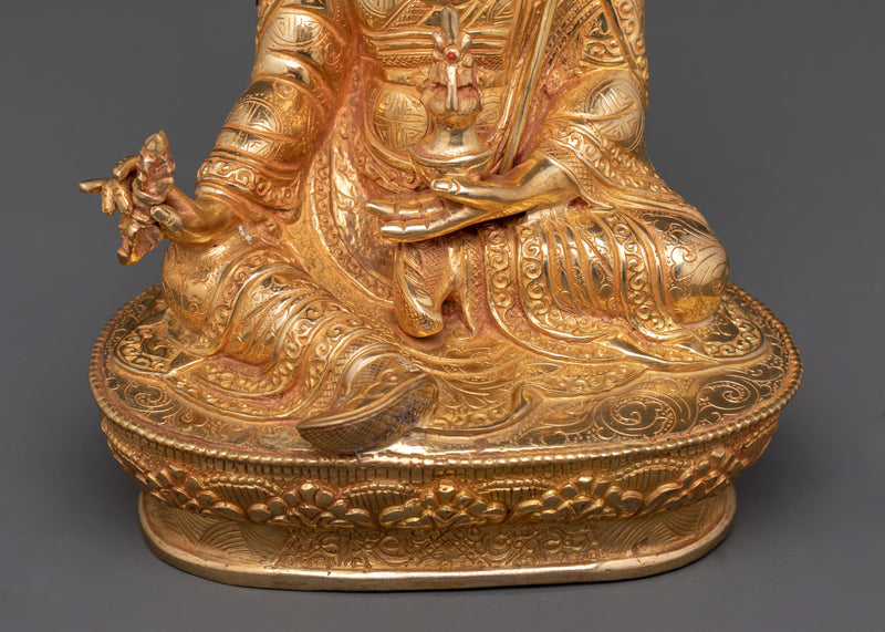The Precious Master of Tibetan Buddhism | Guru Rinpoche Statue