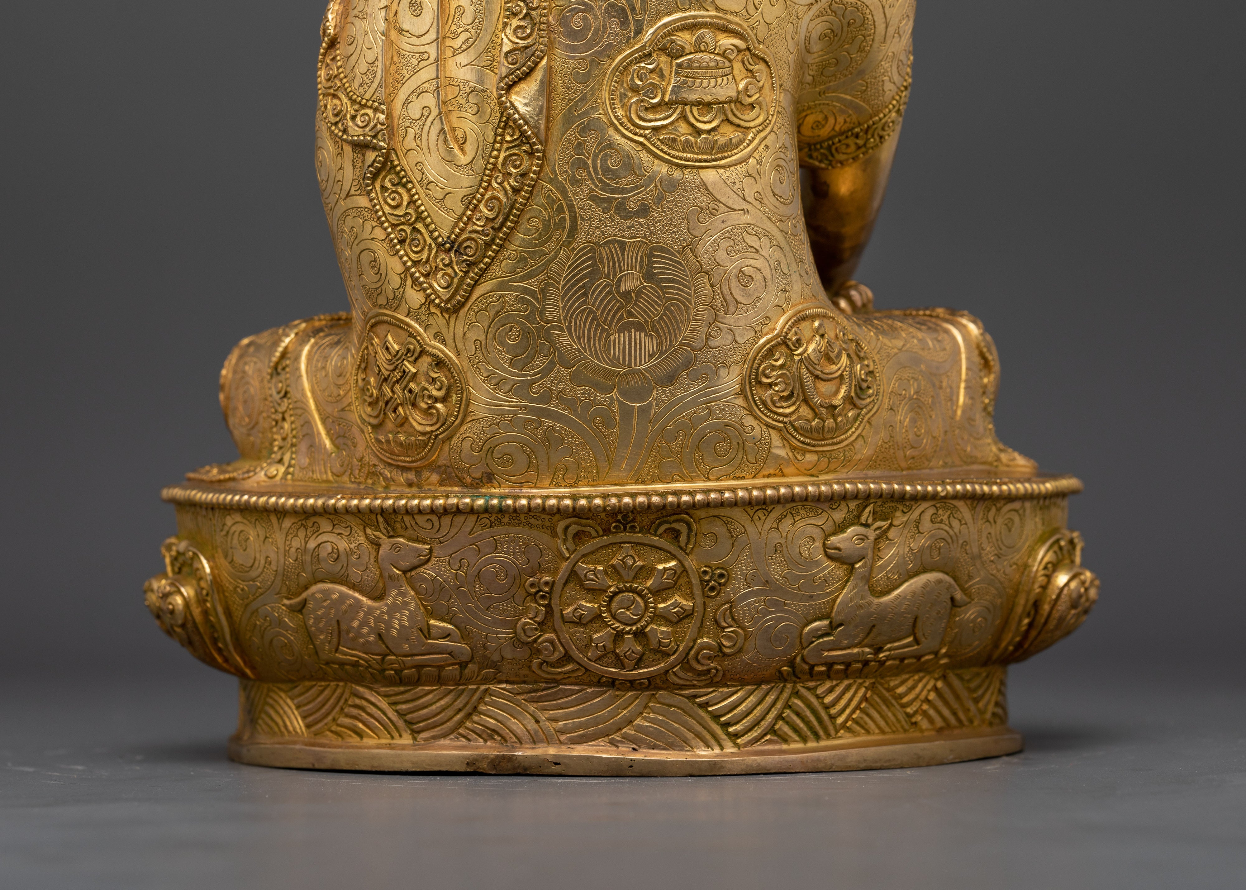 The Enlightened One in Serene Form | Shakyamuni Buddha Statue