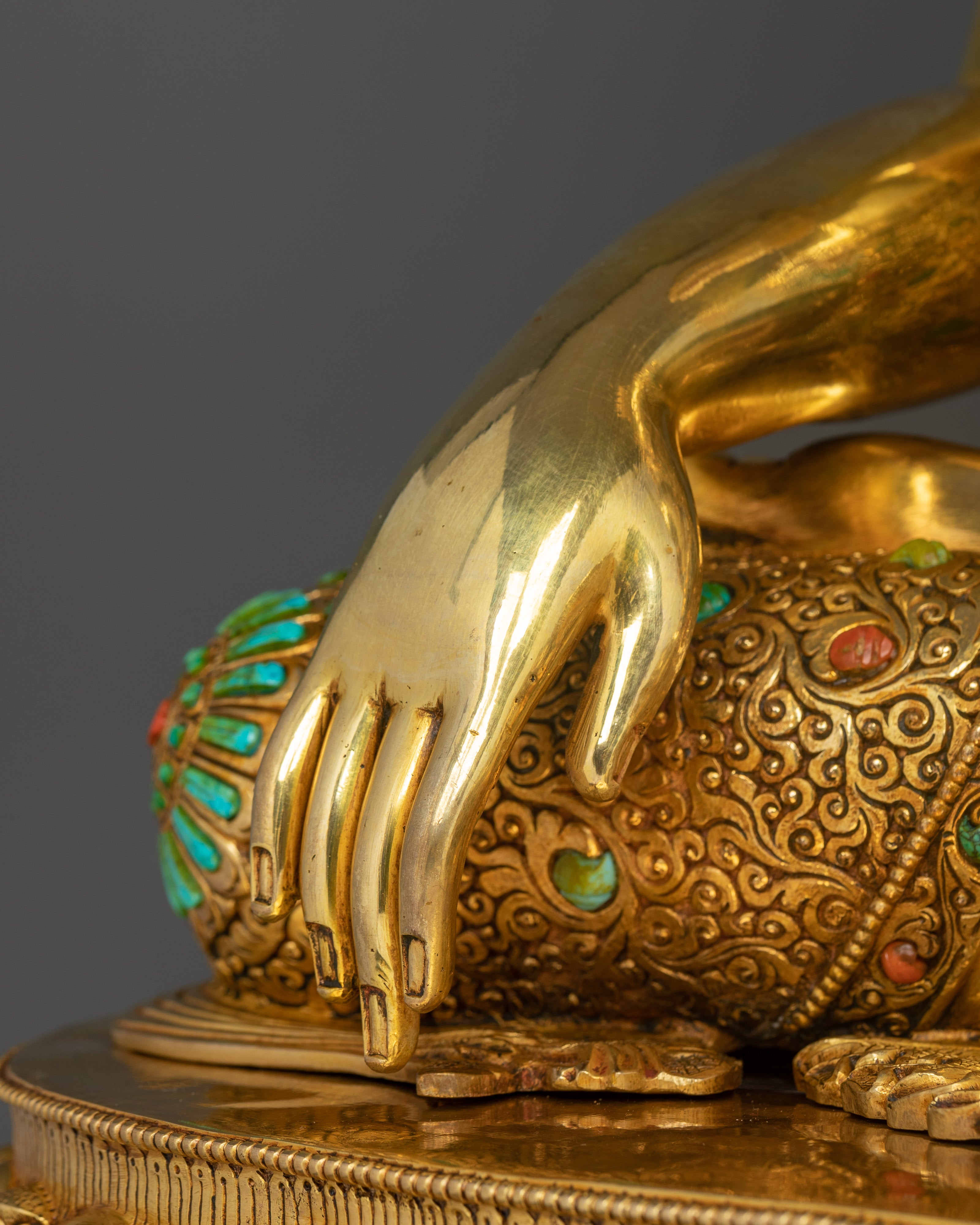 24K Gold Gilded Shakyamuni Buddha | The Majestic Embodiment of Enlightenment