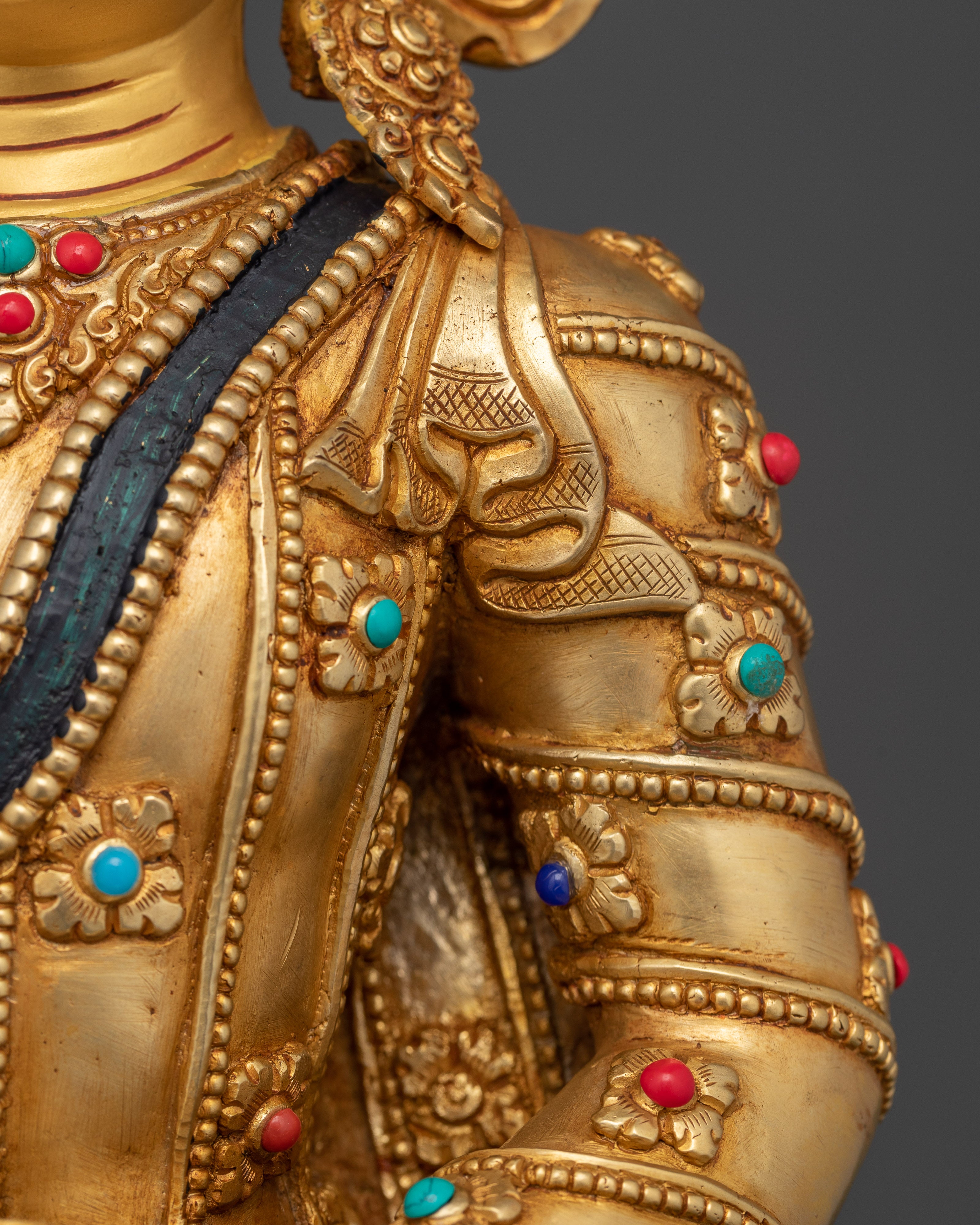 Crowned Shakyamuni Buddha | Gold-Gilded Spiritual Statue | Tibetan Buddhist Art