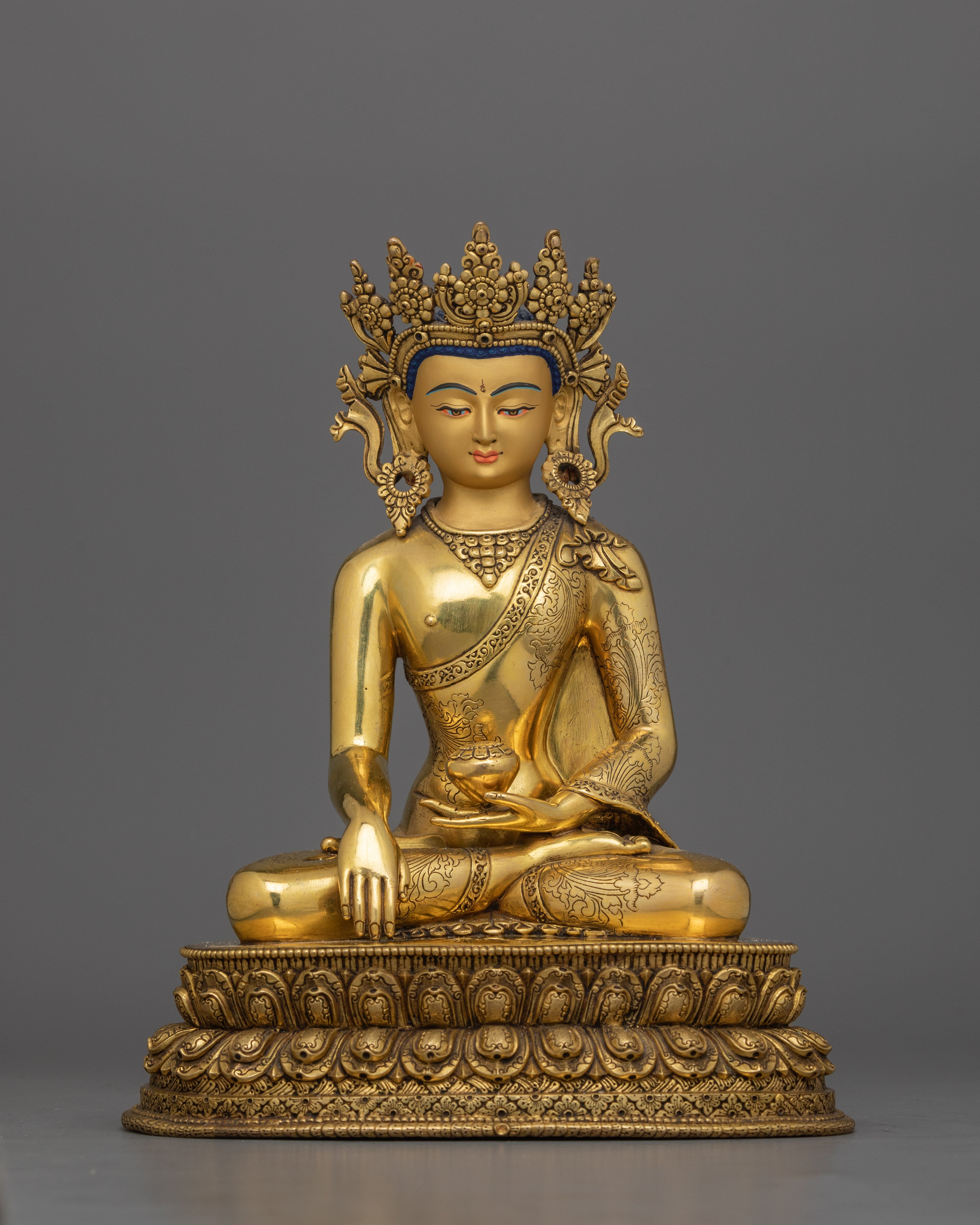 Traditionally Handcarved Lord Buddha Shakyamuni Statue | Master of Wisdom and Compassion