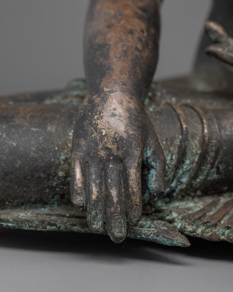 Serene Shakyamuni Enlightened Buddha | Symbol of Tranquility and Enlightenment