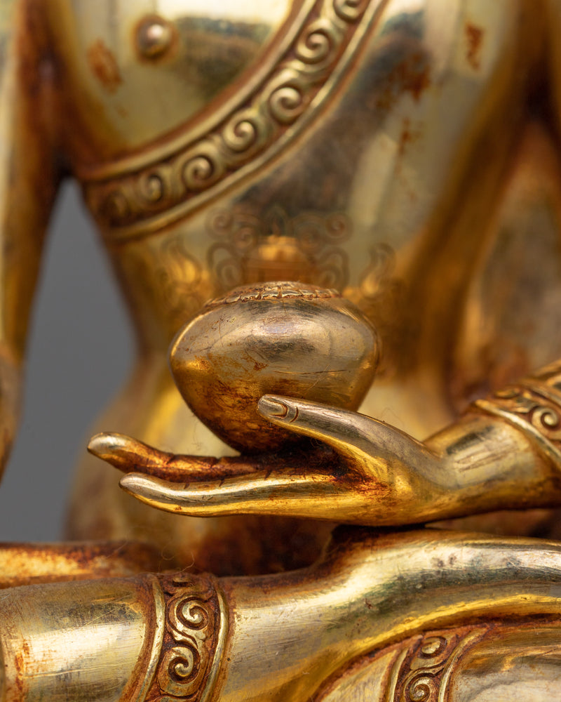 Shakyamuni Buddha in Meditation Posture | Symbol of Enlightenment