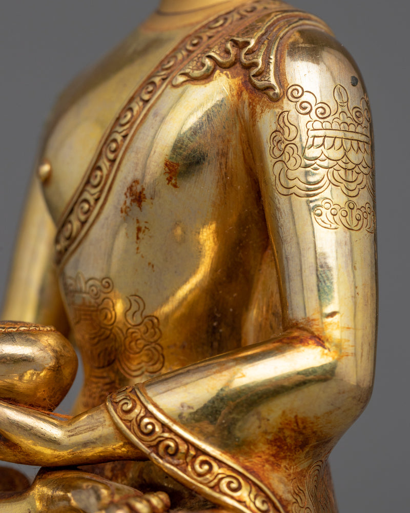 Shakyamuni Buddha in Meditation Posture | Symbol of Enlightenment