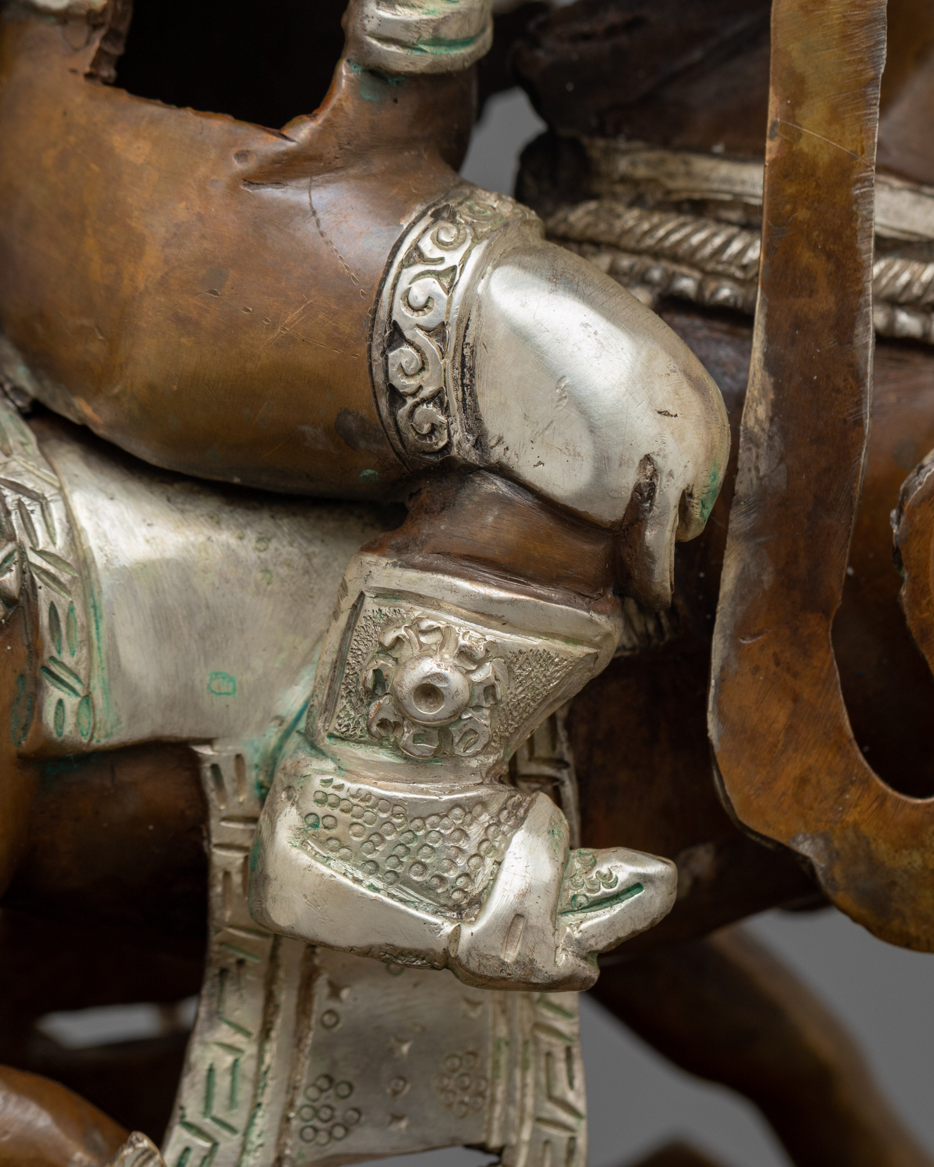 Handmade Warrior King Gesar Figurine | Symbol of Courage and Heroism