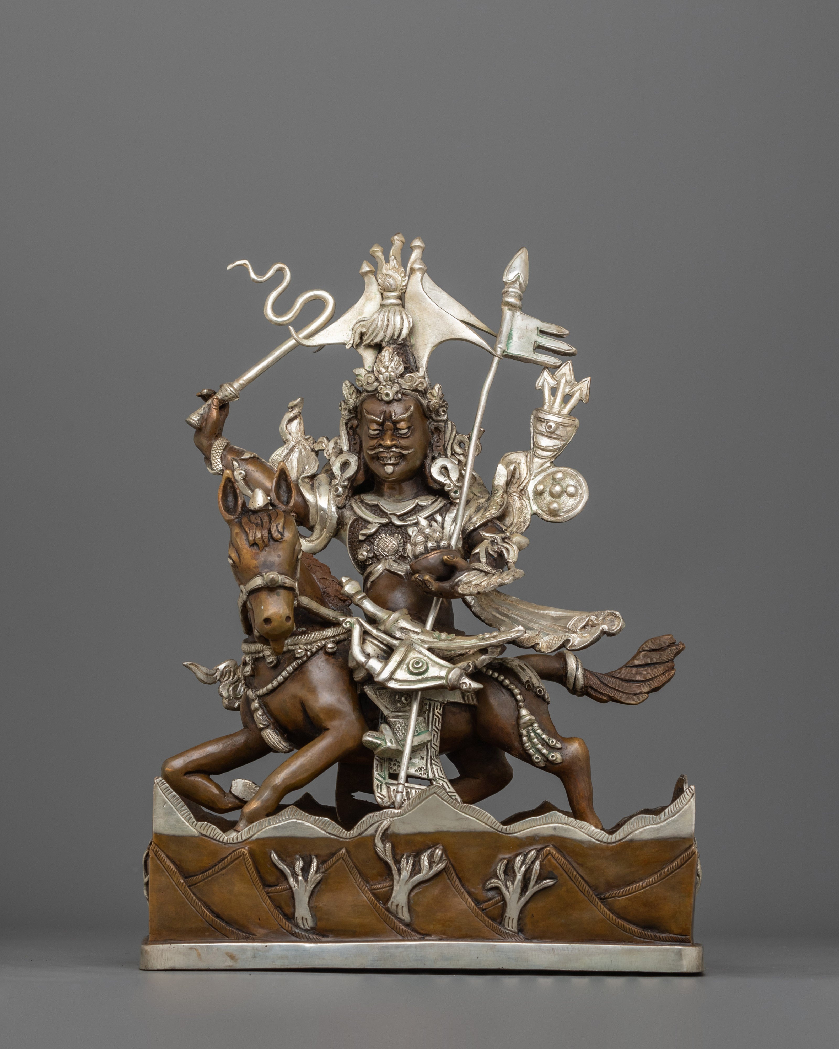 Handmade Warrior King Gesar Figurine | Symbol of Courage and Heroism