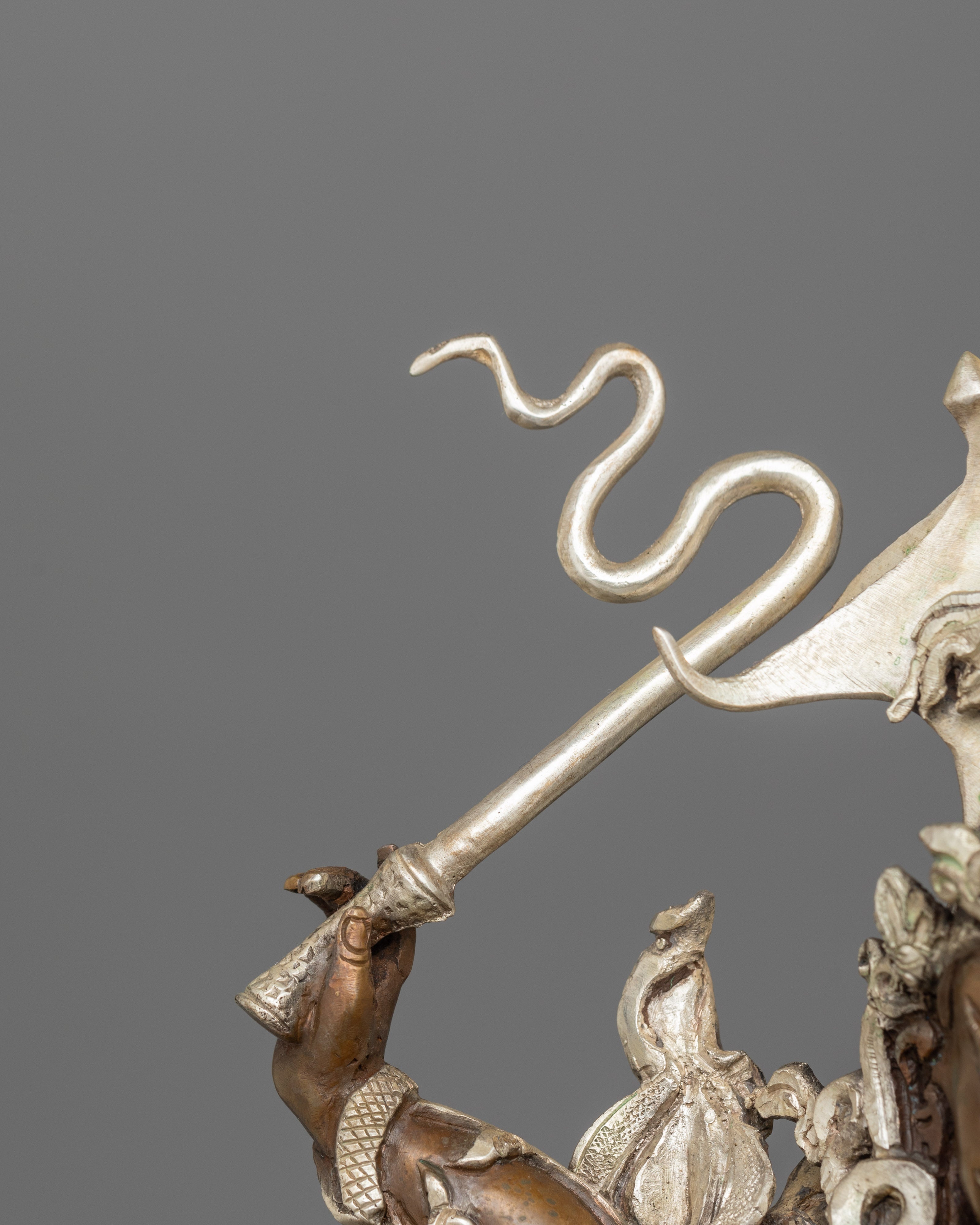 Handmade Warrior King Gesar Figurine | Symbol of Courage and Heroism