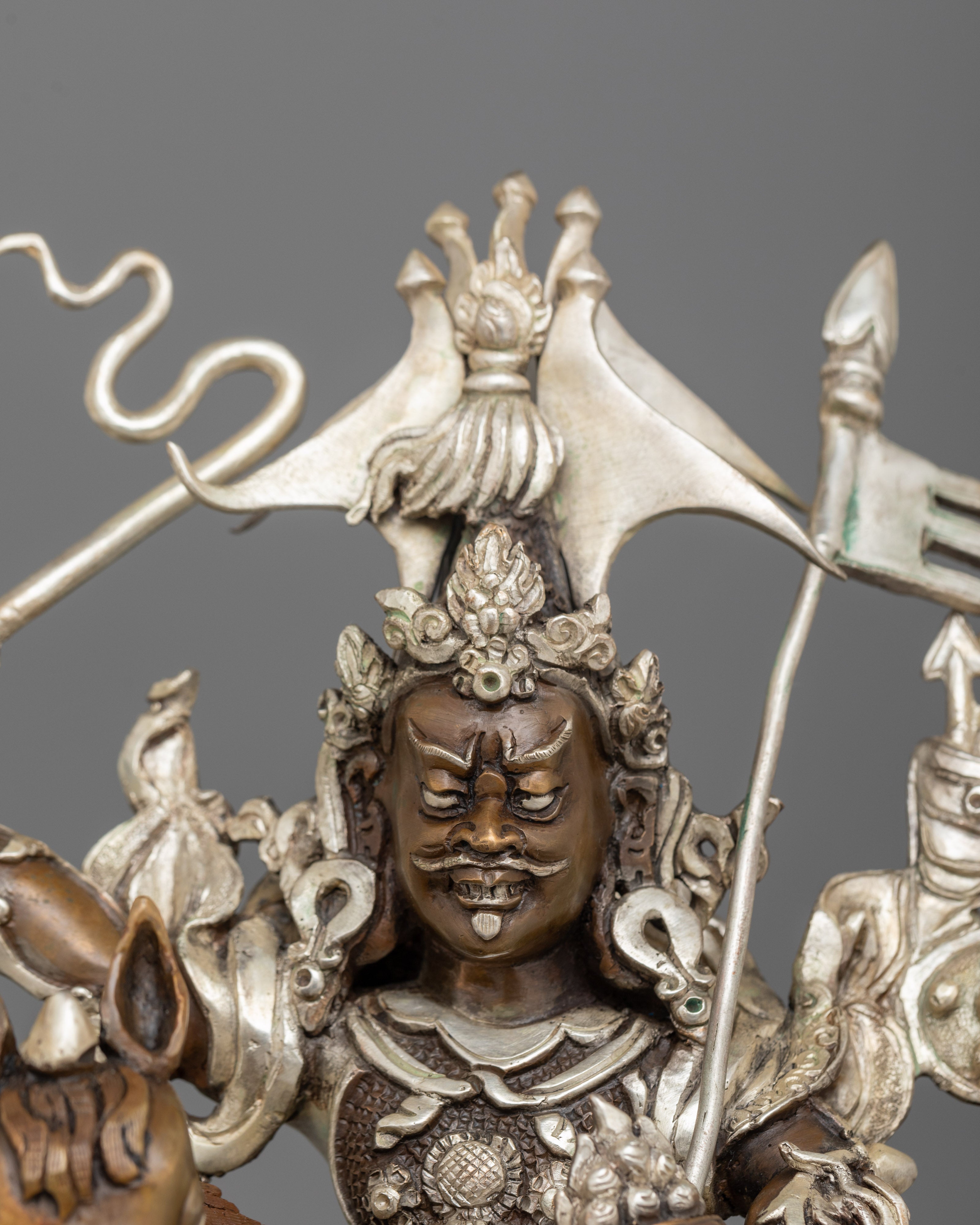 Handmade Warrior King Gesar Figurine | Symbol of Courage and Heroism