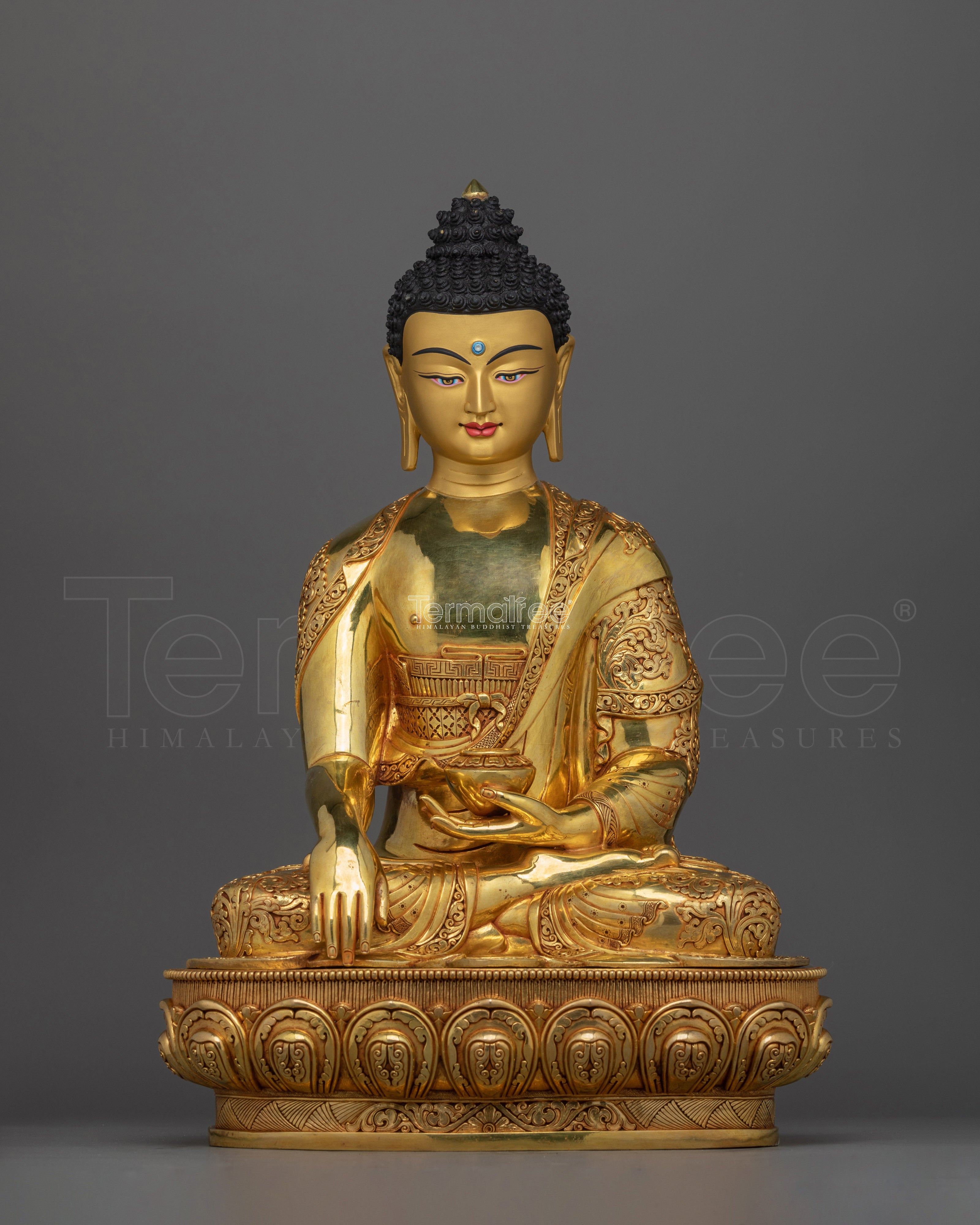 Enlightened Statue of Shakyamuni Buddha | A Sacred Masterpiece of Tranquility