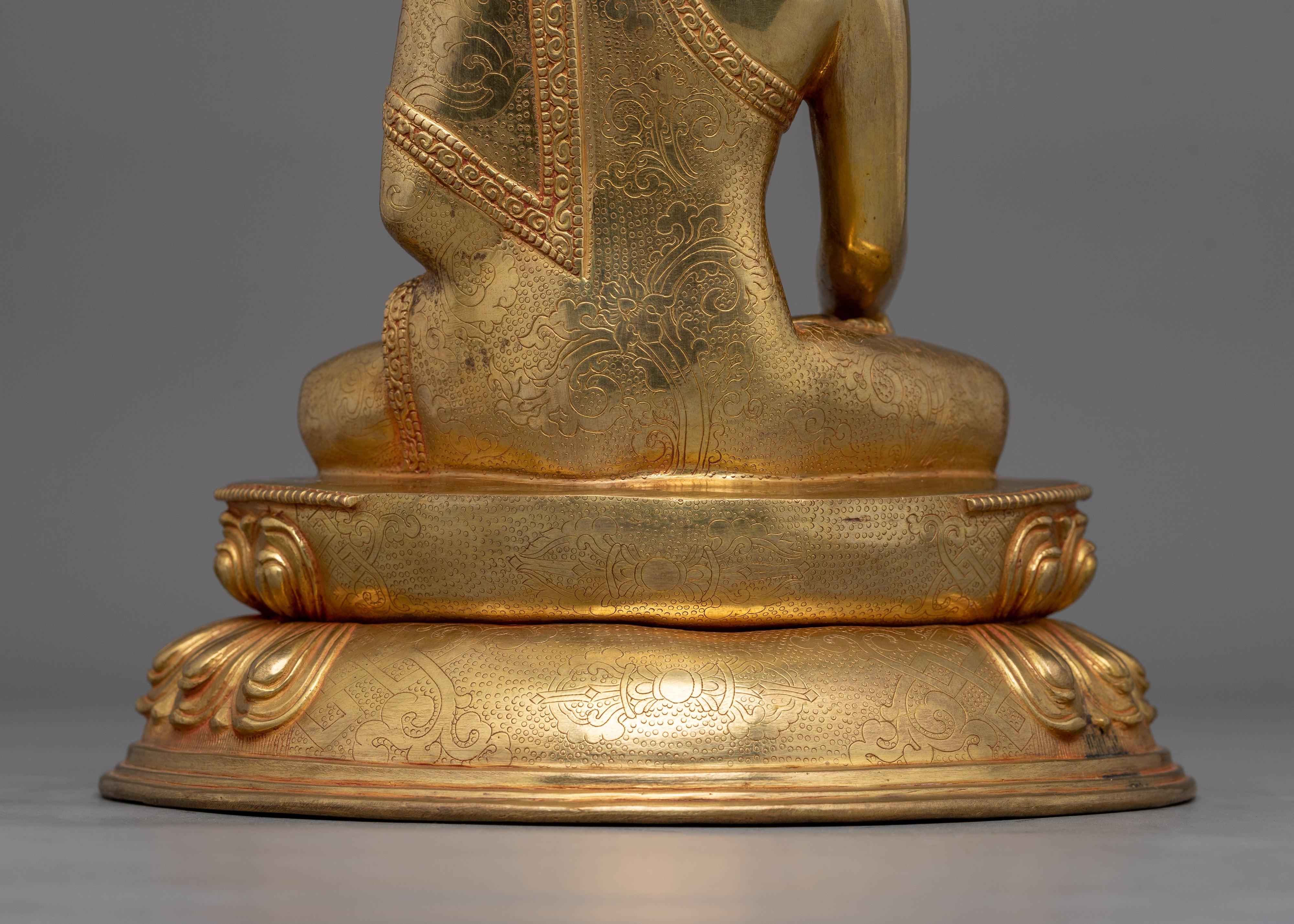 Teacher of The Dharma Shakyamuni Buddha | Symbolizing Peace and Wisdom
