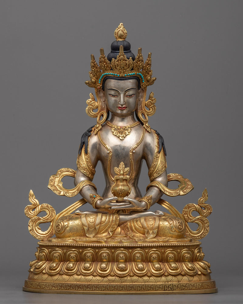 silver statue 