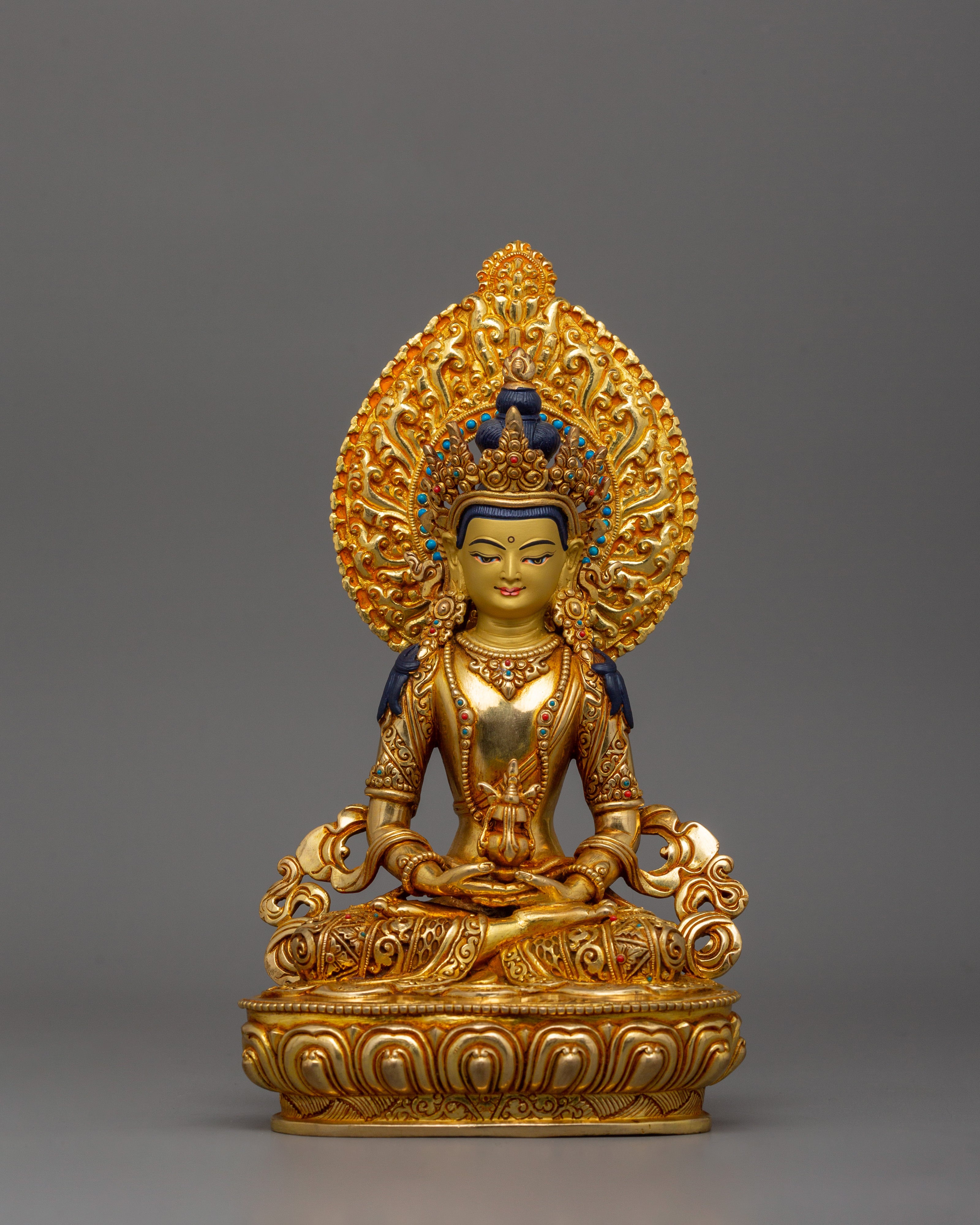 sculpture-of-longevity-deity-amitayus