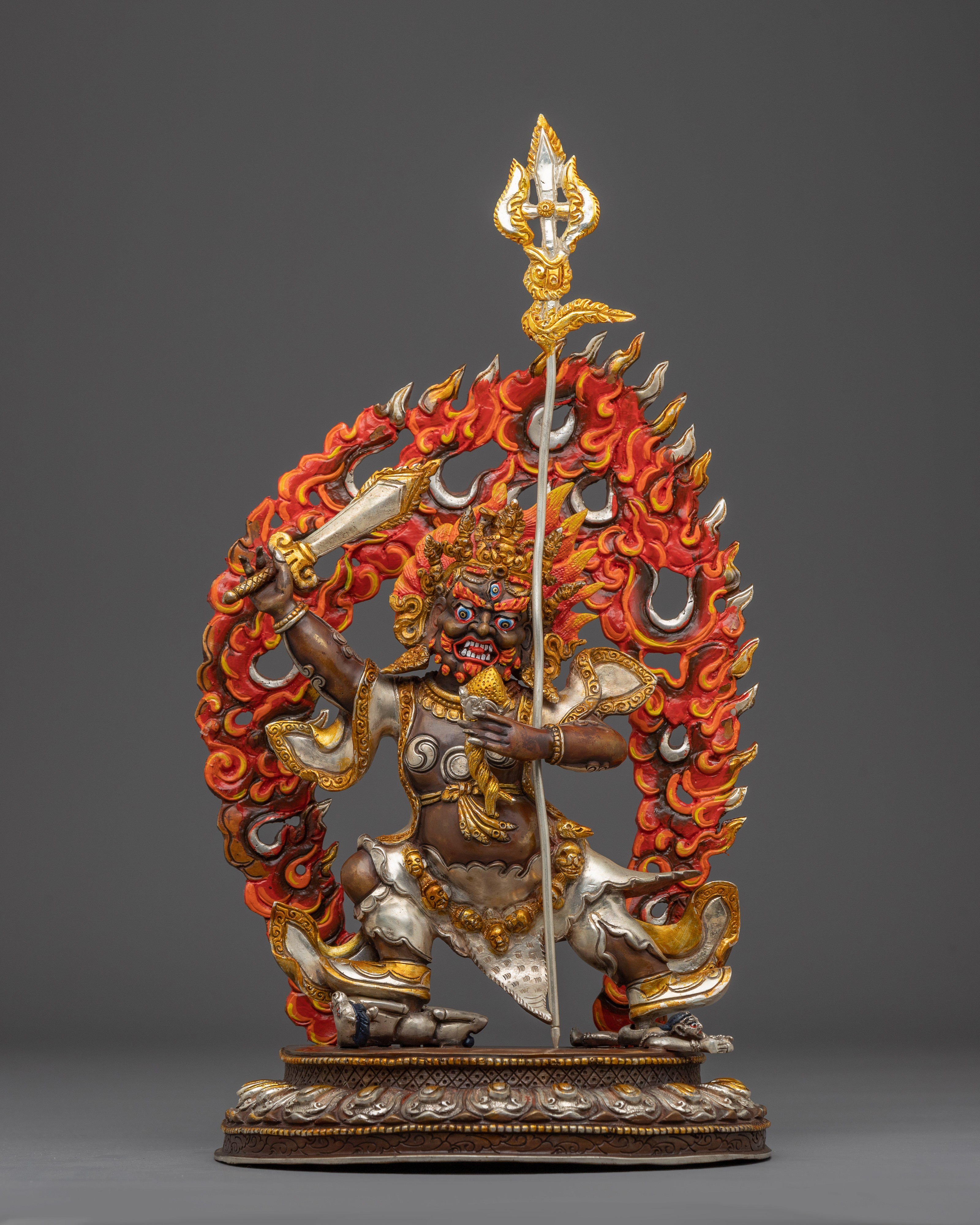 himalayan-begtsechen-mahakala-statue