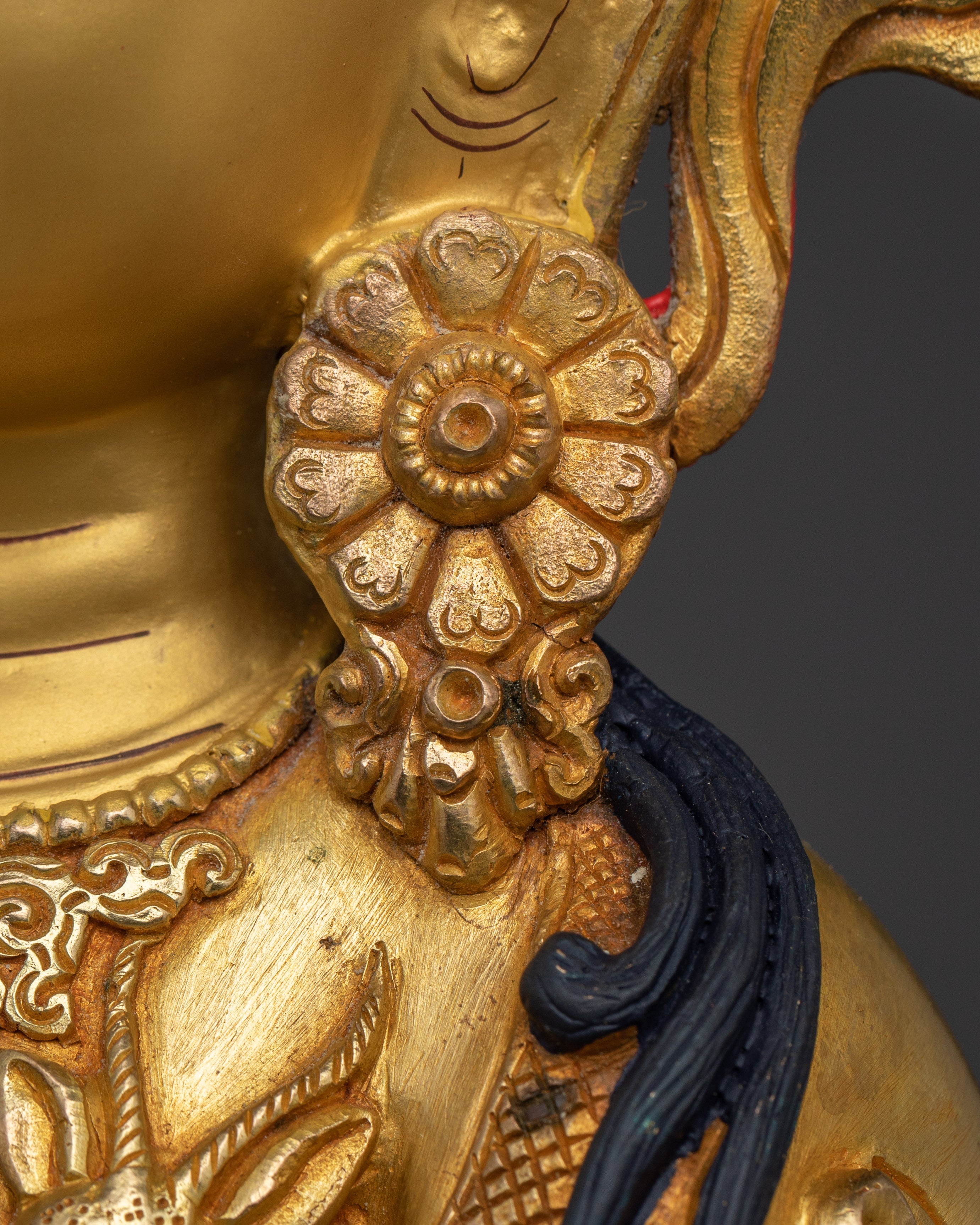 Chenrezig Tibetan Buddhist Deity Sculpture | Emblem of Divine Compassion