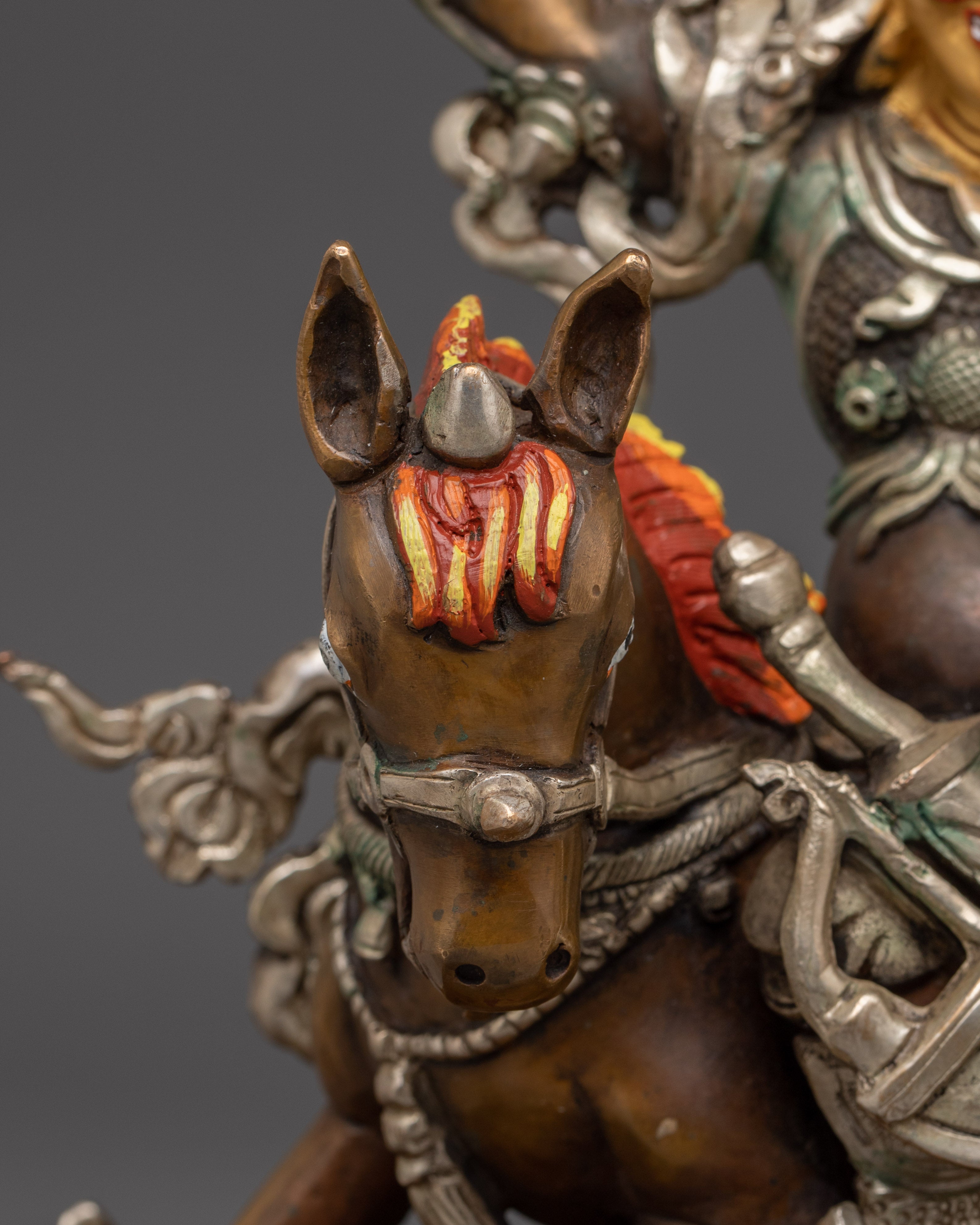 King Gesar Statue | The son of Supreme God Indira