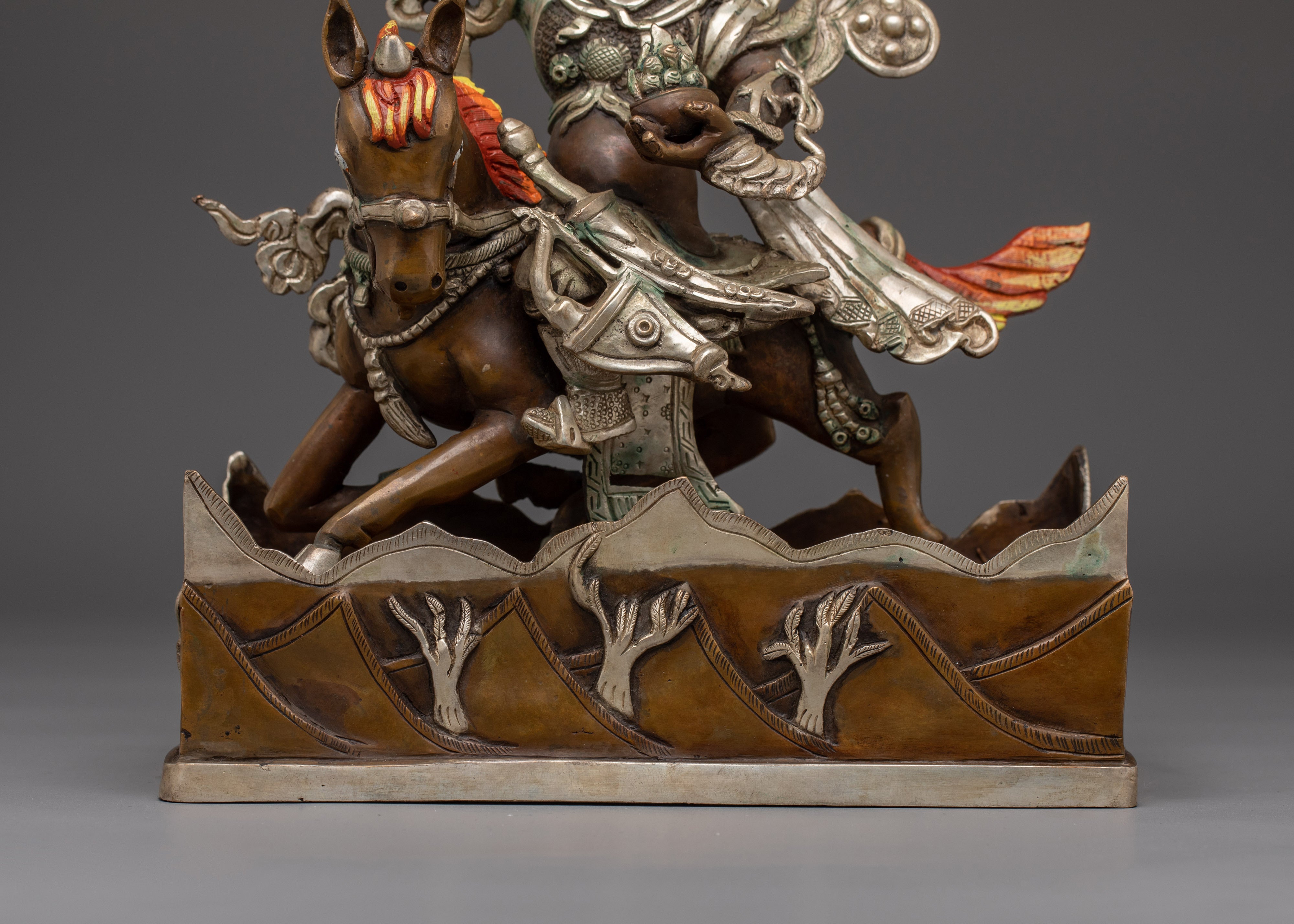 King Gesar Statue | The son of Supreme God Indira