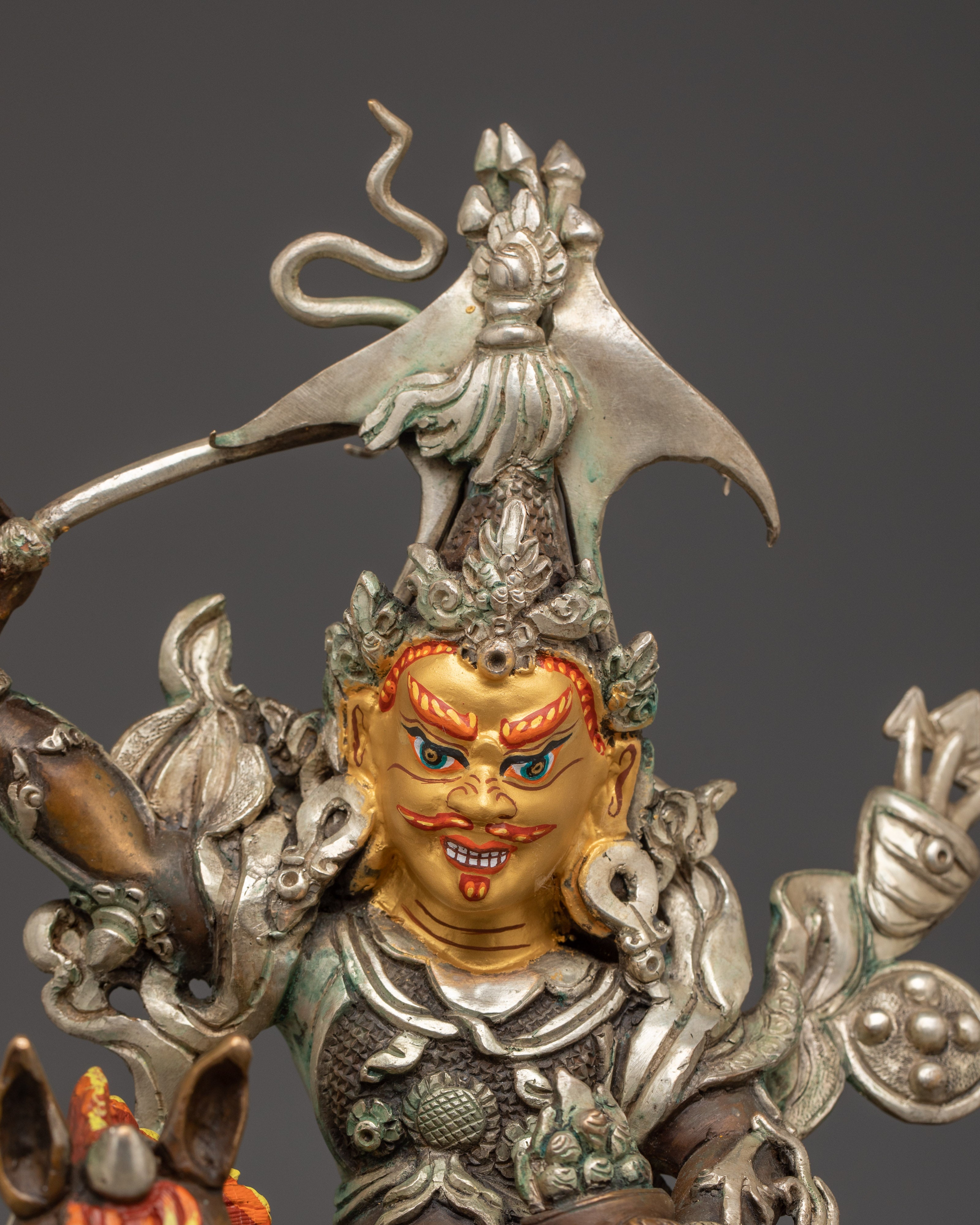 King Gesar Statue | The son of Supreme God Indira