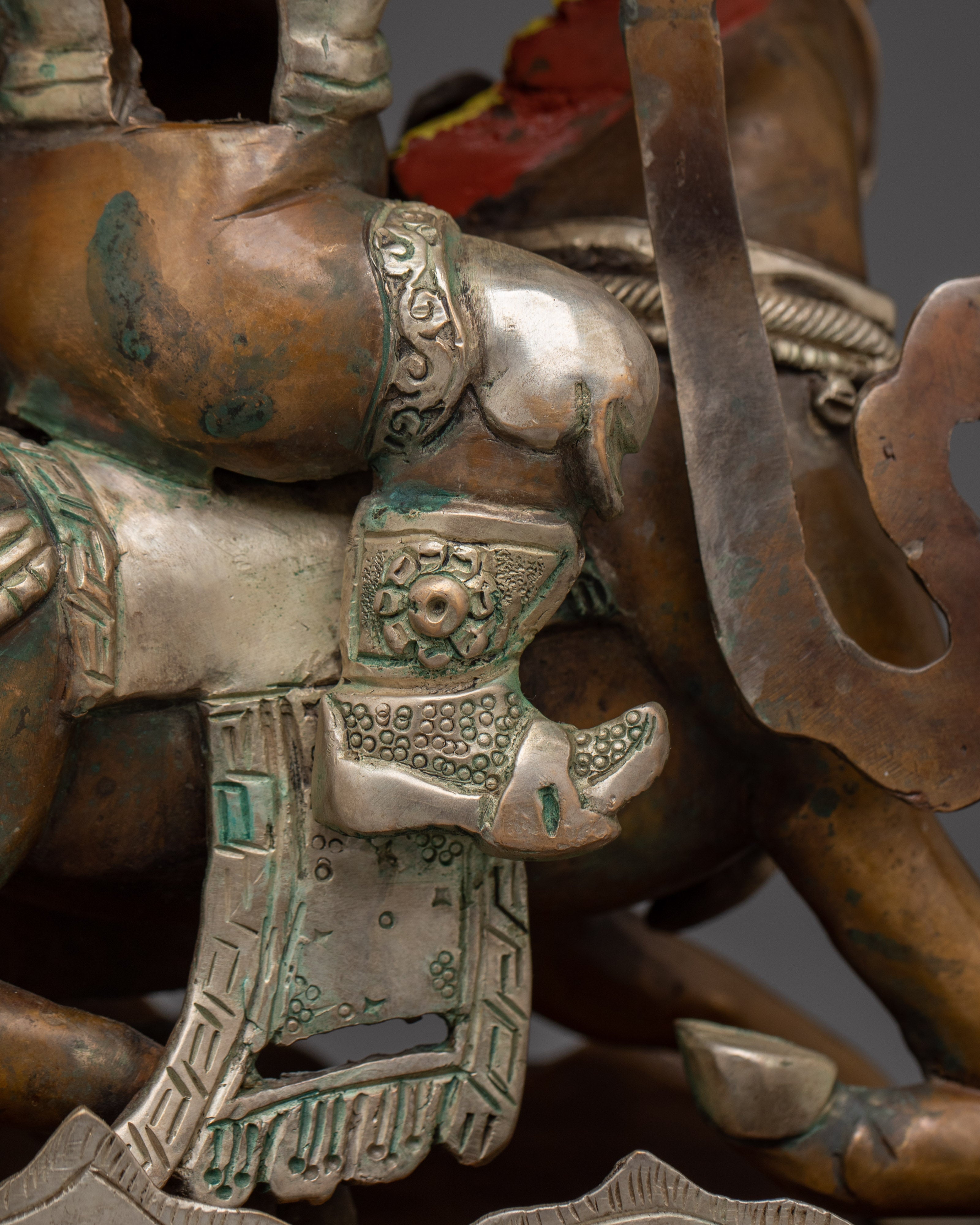 King Gesar Statue | The son of Supreme God Indira