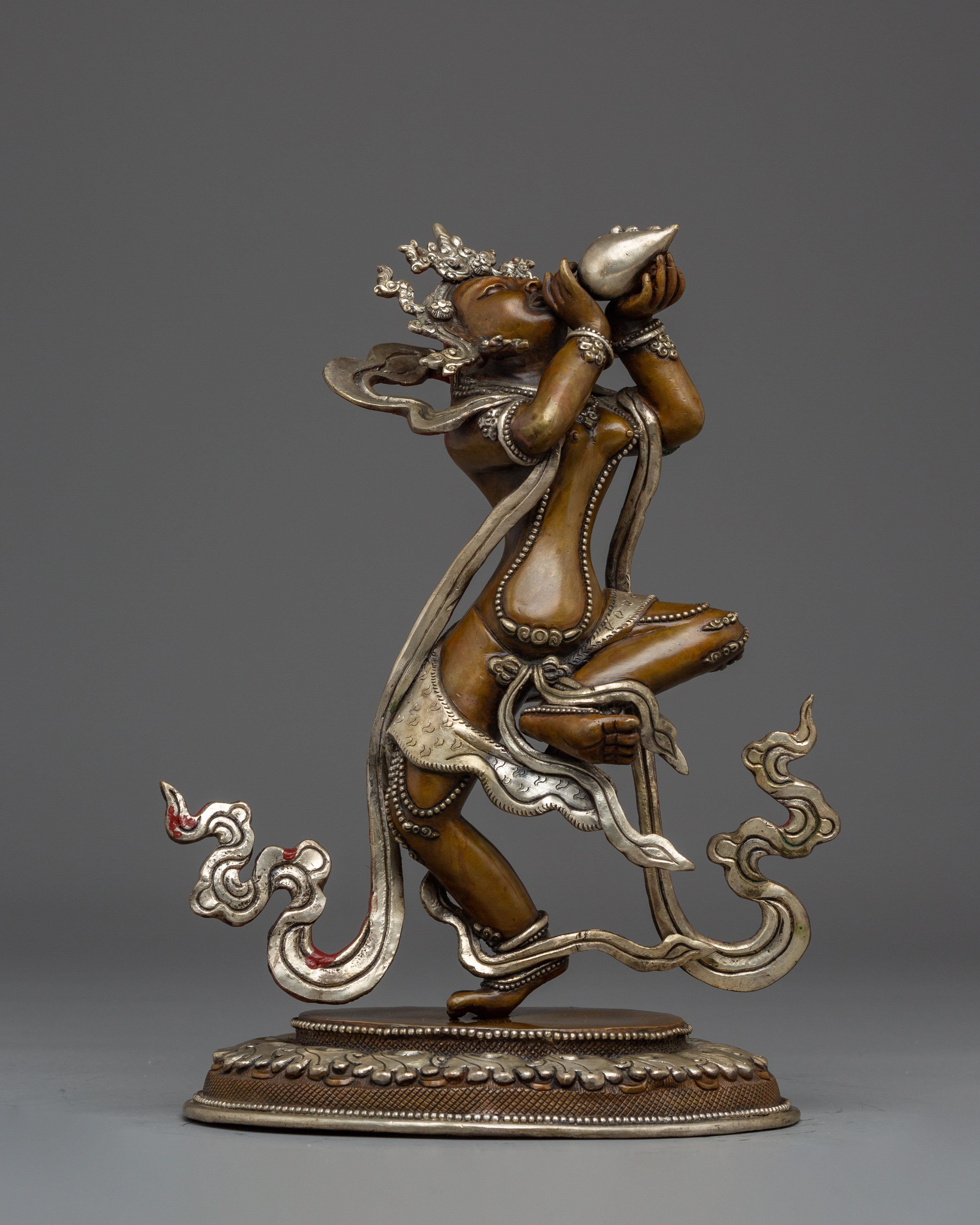 dakini-sculpture