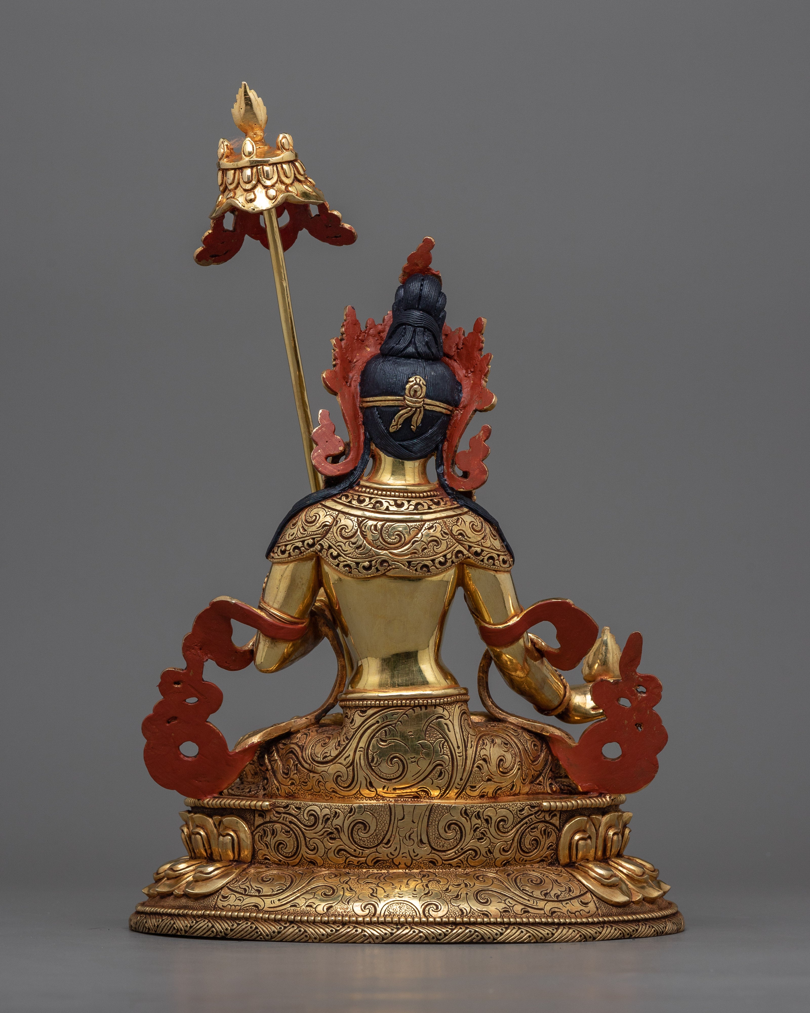 Dukar - The Protectress' Elegance | Triple Layer Gold Gilded Elegance