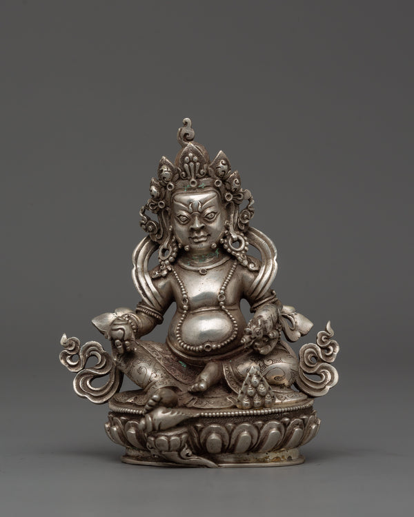 dzambhala-buddhist-wealth-deity