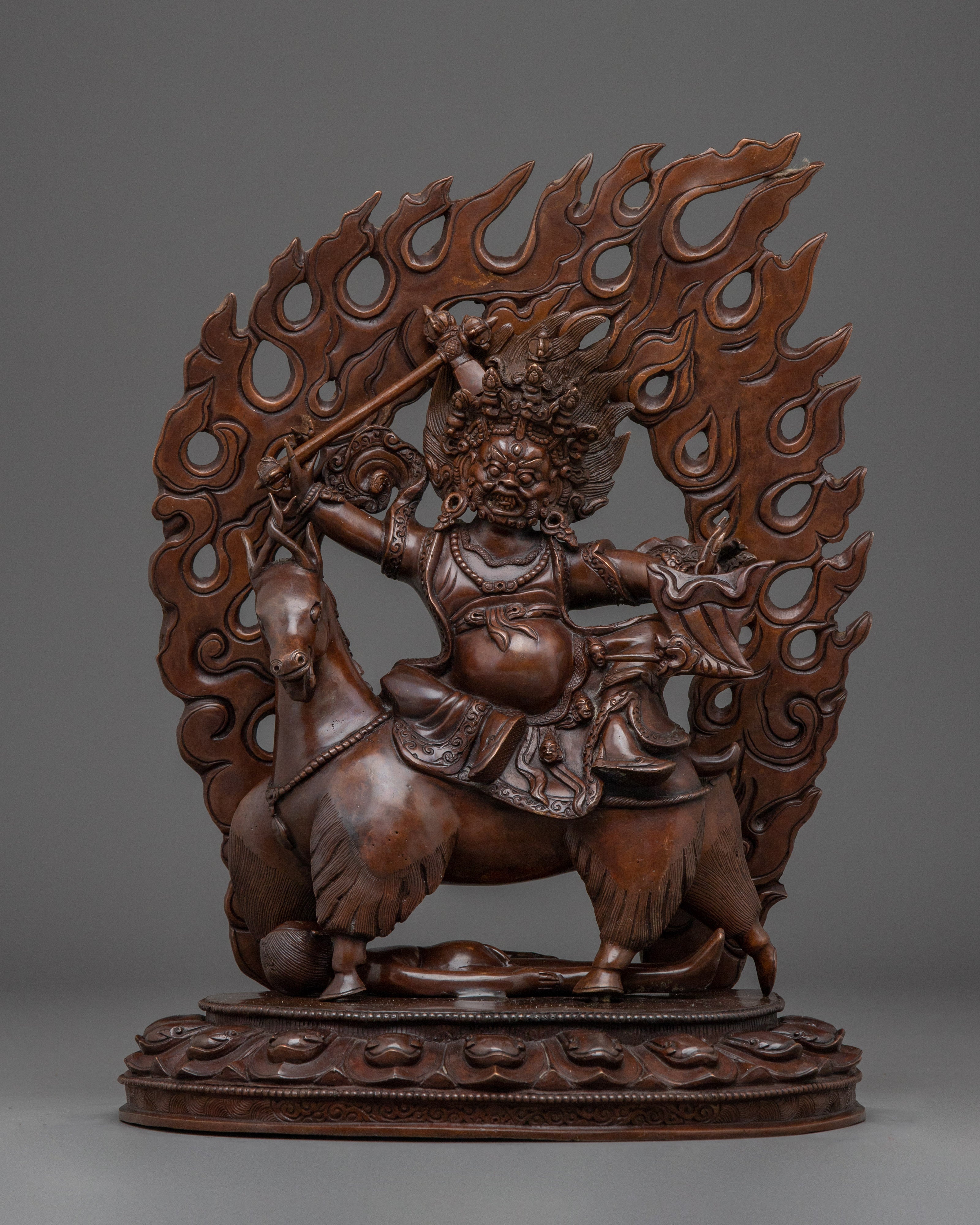 garwa-nagpo-damchen-statue-buddhist-worldly-protector