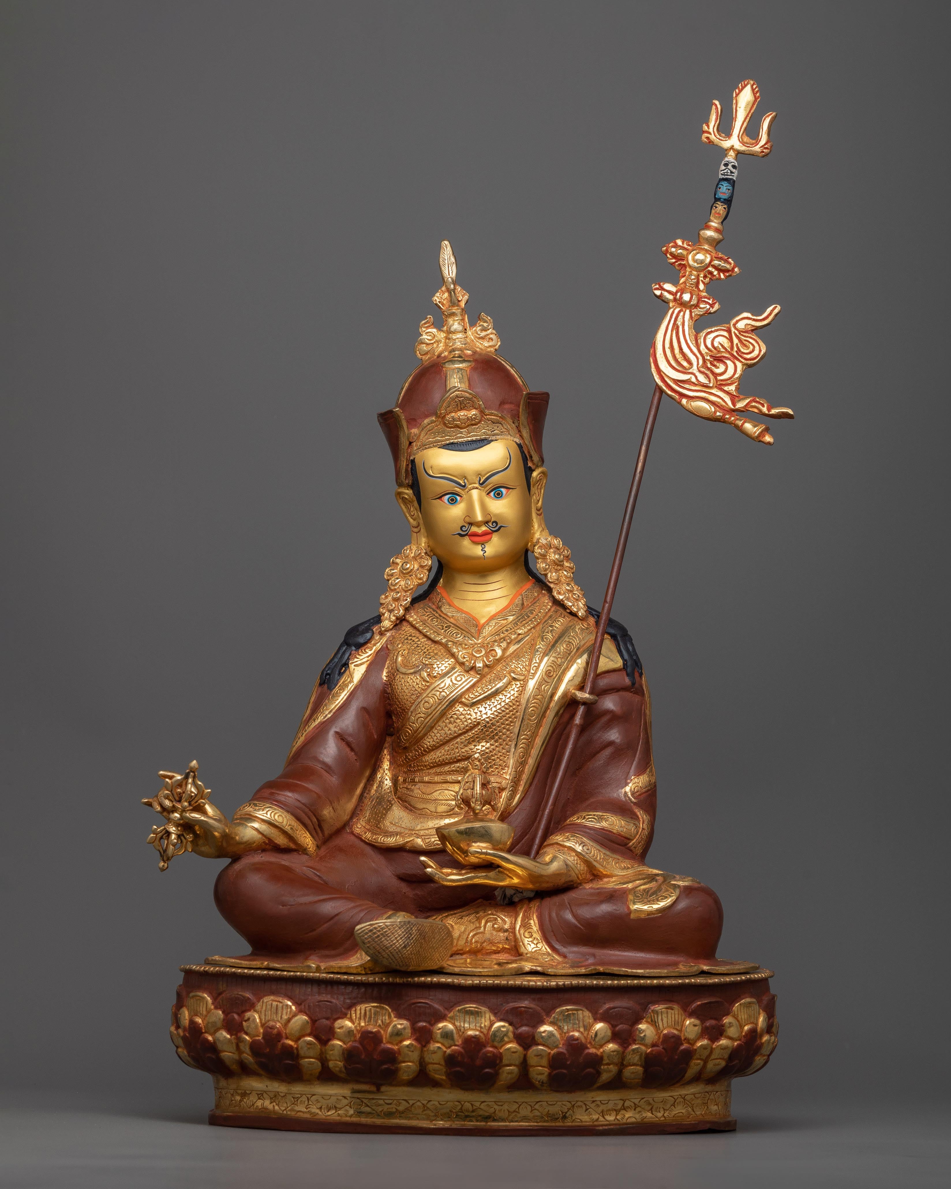 Statue for Chanting Mantra of Guru Rinpoche | Iconic Guru Rinpoche Fig