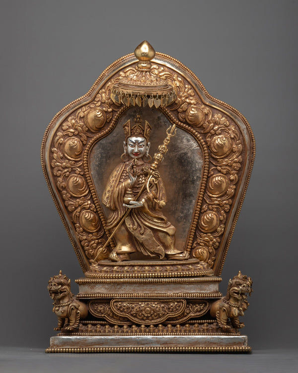 standing-tantric-guru-rinpoche