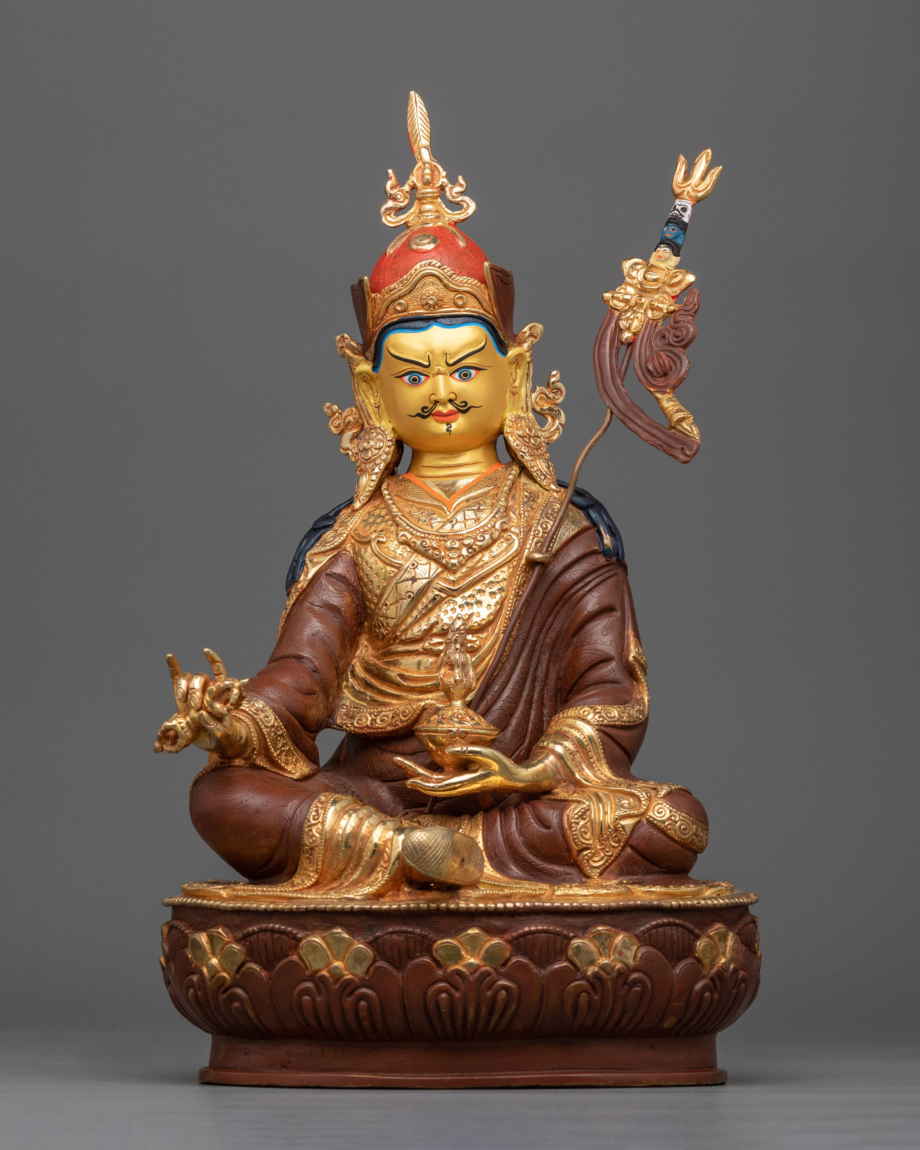 Guru Rinpoche Oxidized Statue | Embrace Divine Wisdom