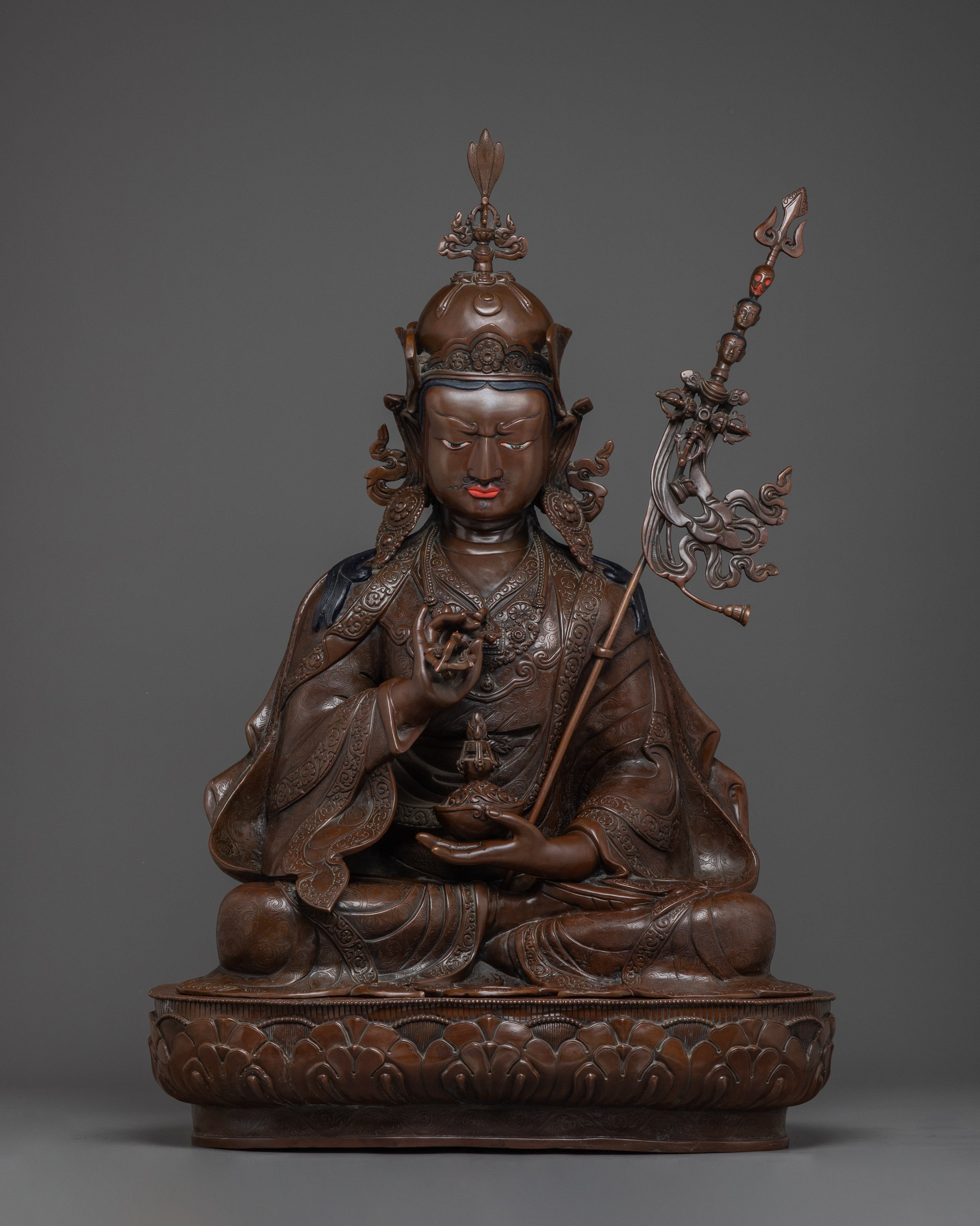 sculpture-of-the-tantric-master-guru-rinpoche