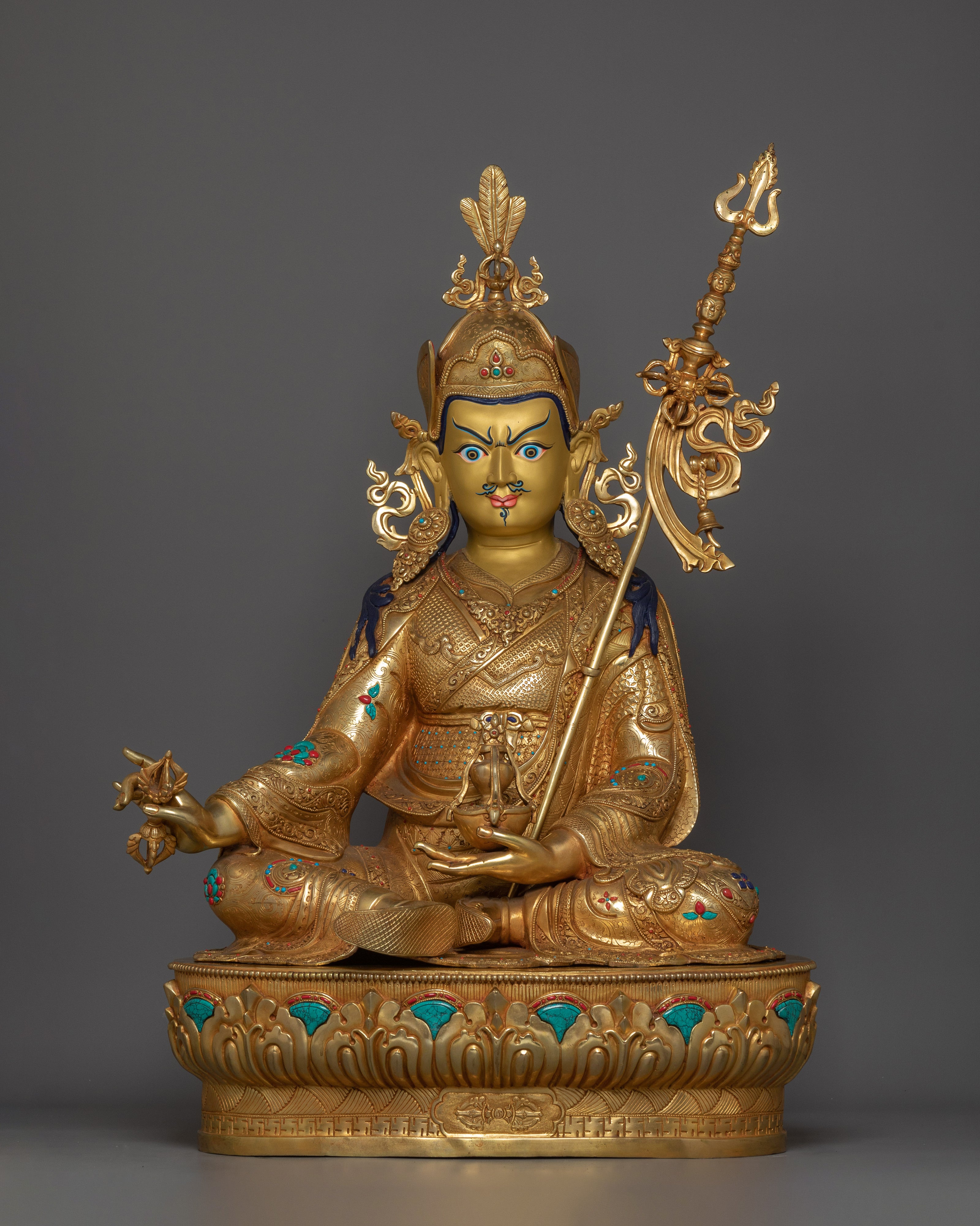 handmade-figurine-of-guru-rinpoche