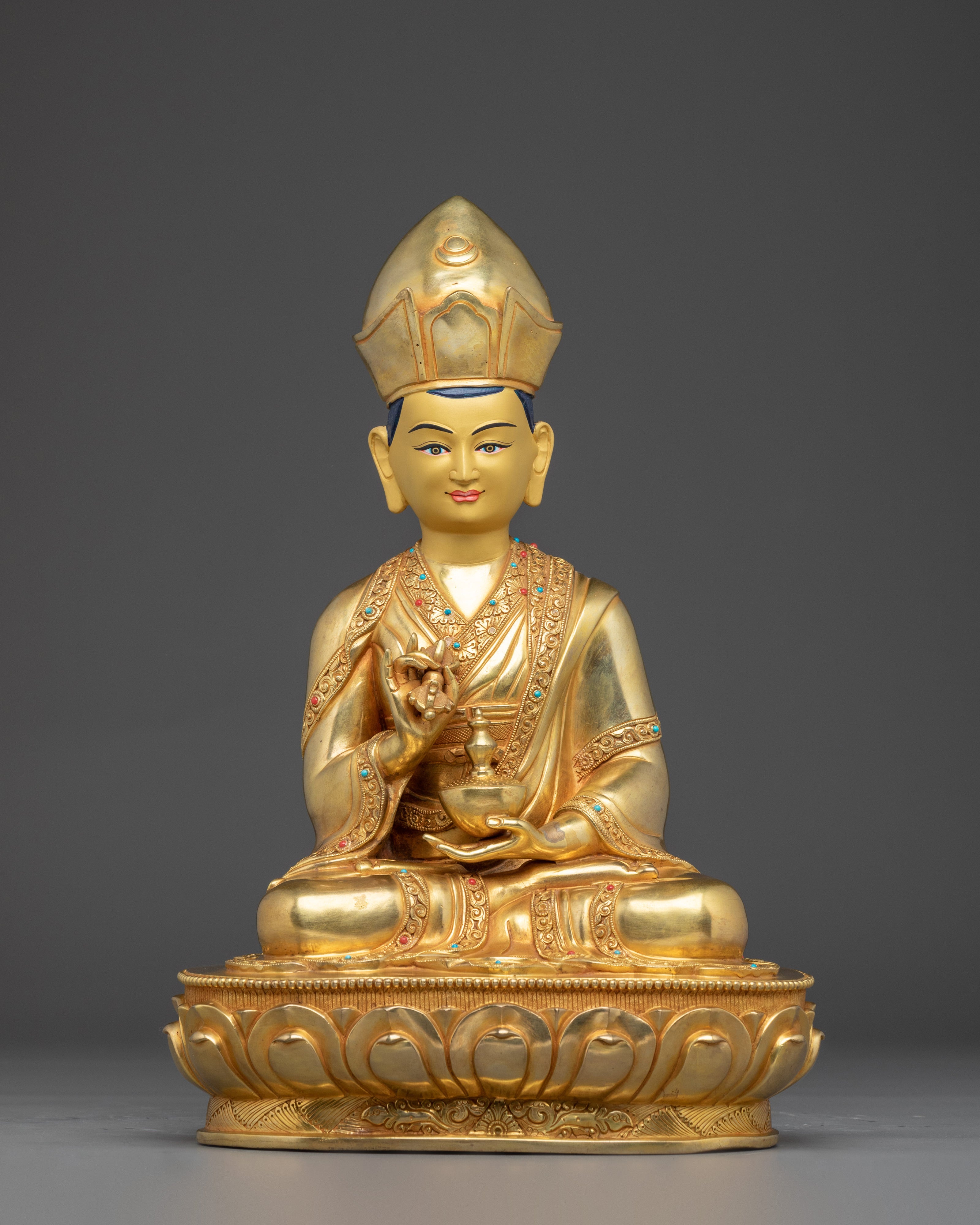 Karmapa Statue: Head of Karma Kagyu Lineage 