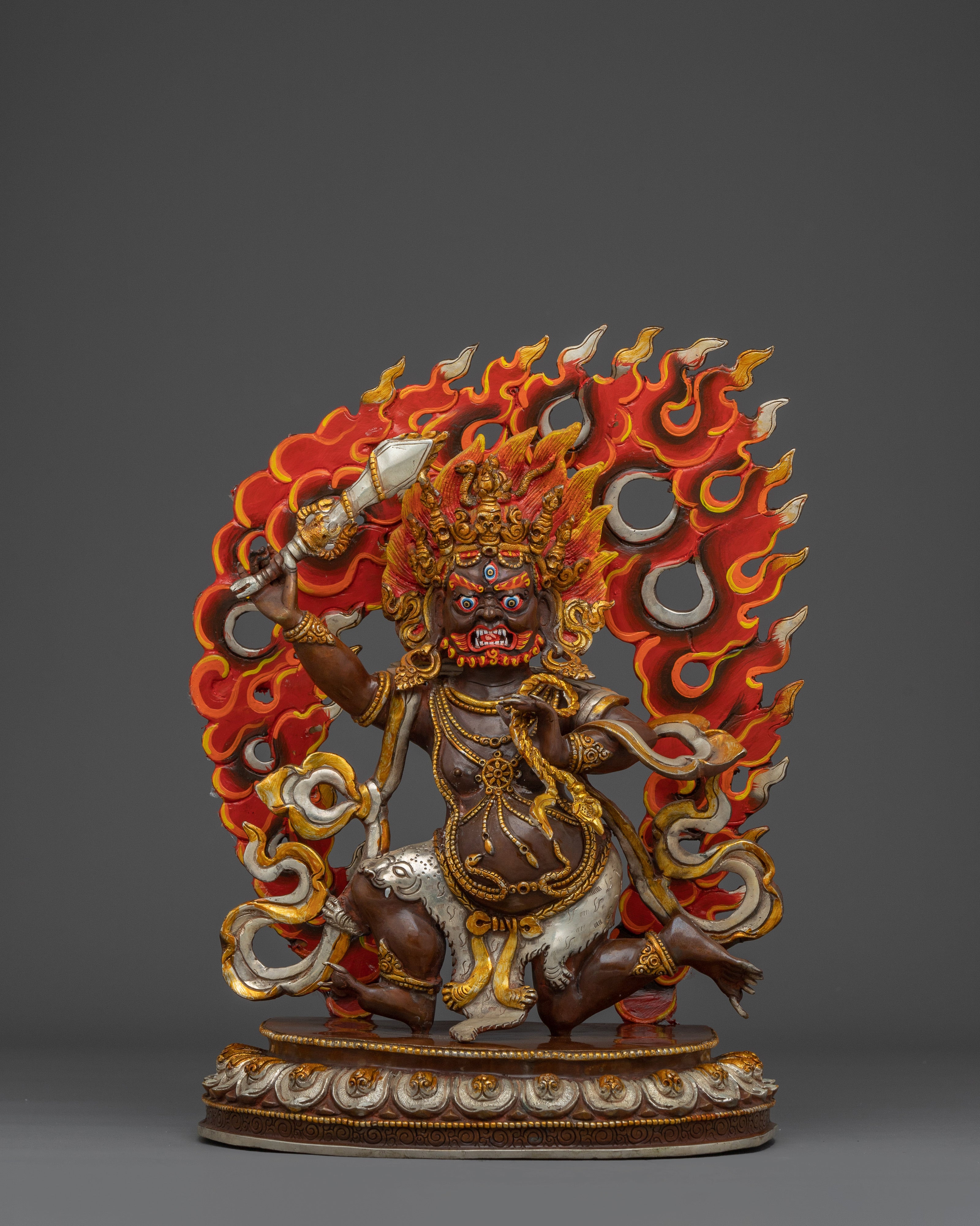 Statue of Achala 