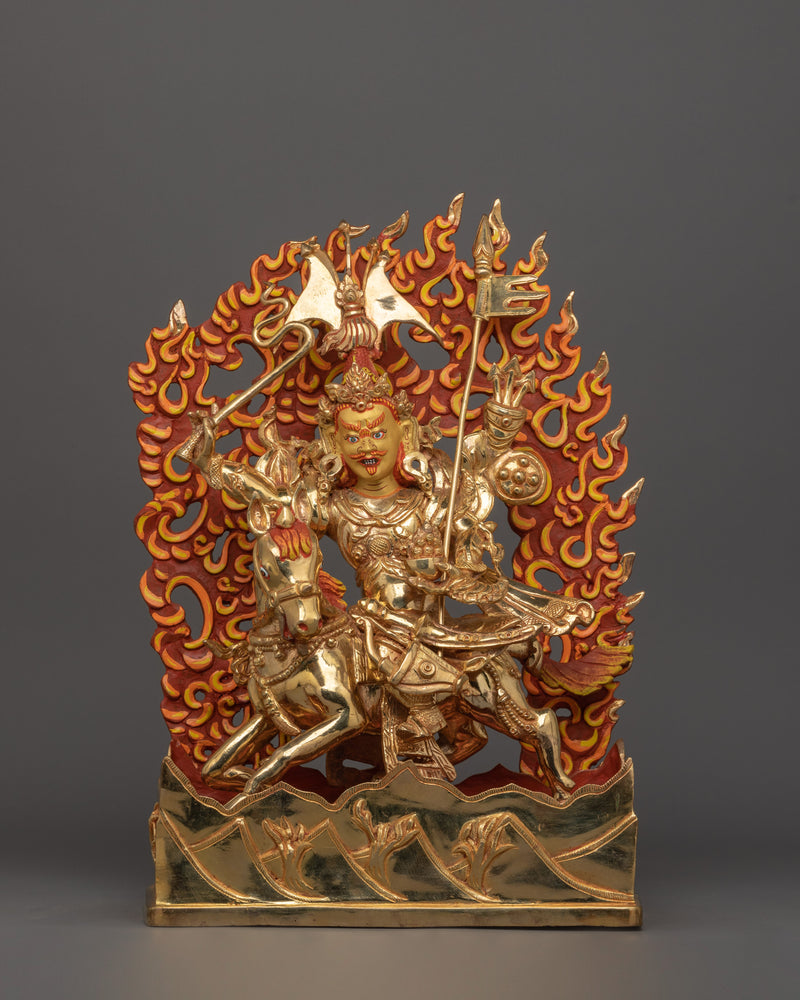 himalayan-statue-of-kinggesar
