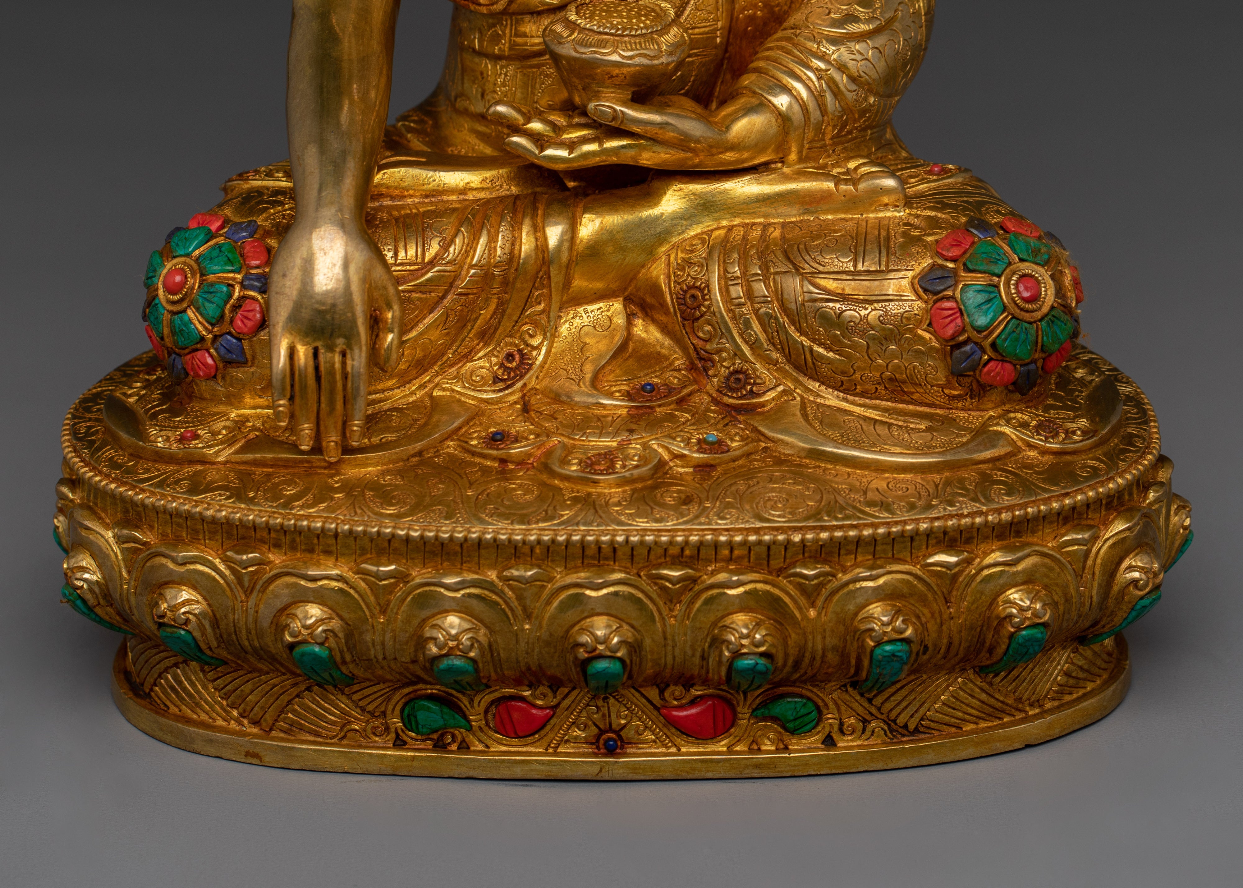 Shakyamuni Buddha Sacred Figure | Gautama Buddha - Founder of Buddhism