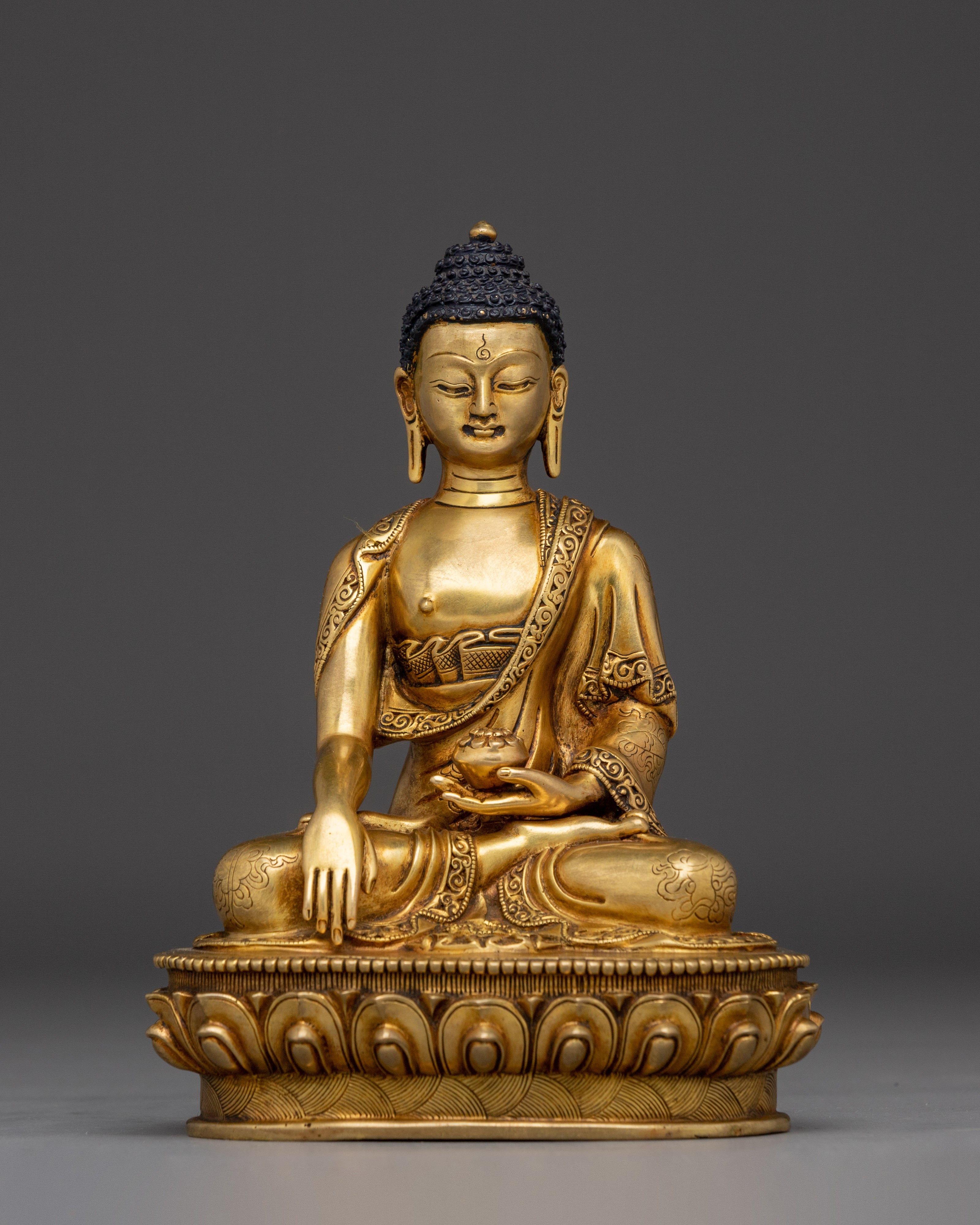 Peaceful Golden Shakyamuni Buddha Art