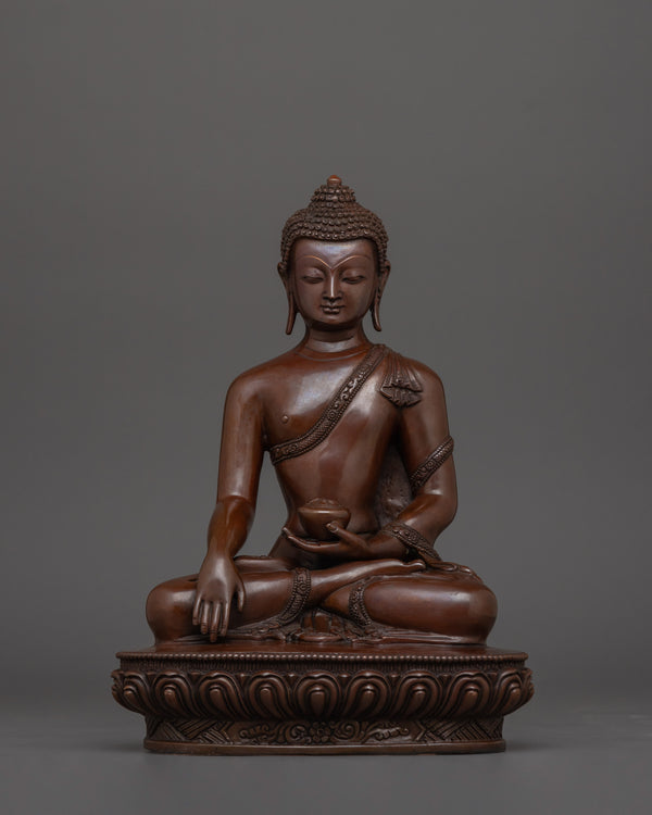 traditional-sculpture-of-shakyamuni-buddha