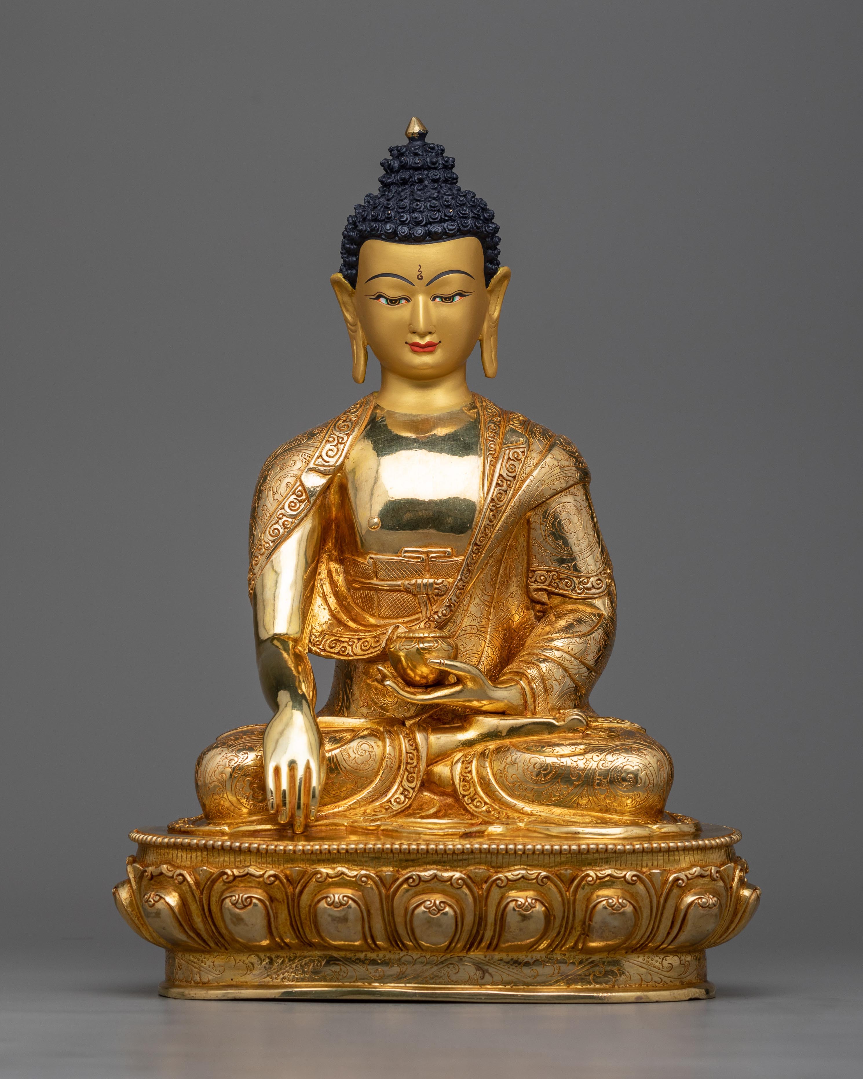 gautama buddha gilt sculpture