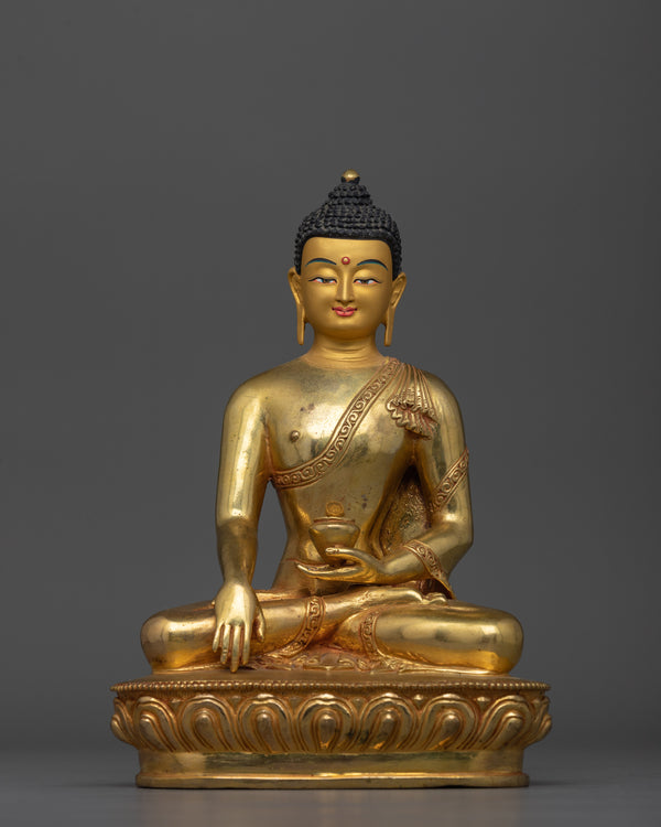 shakyamuni-buddha-golden-figurine
