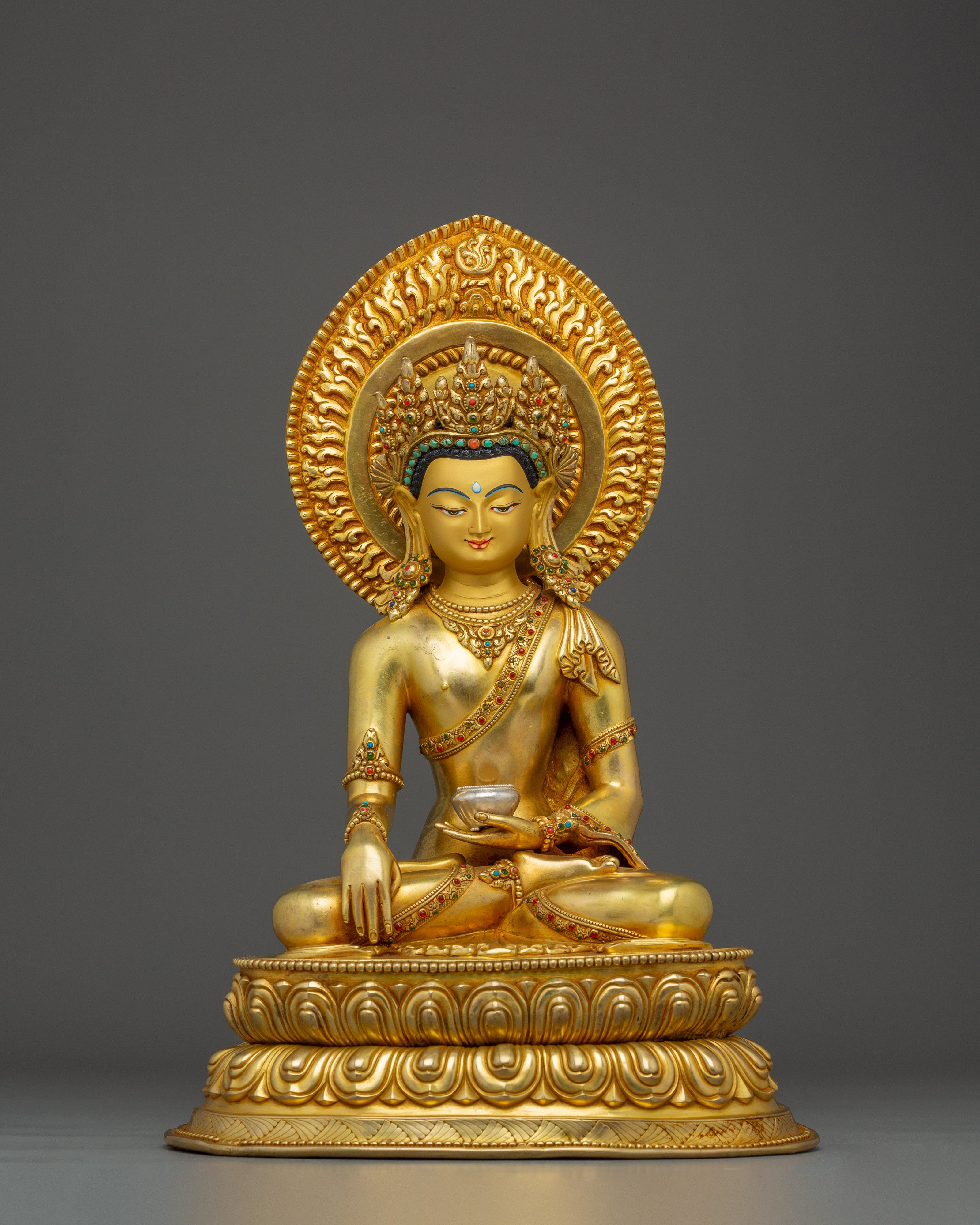 shakyamuni-buddha-the-awakened-master