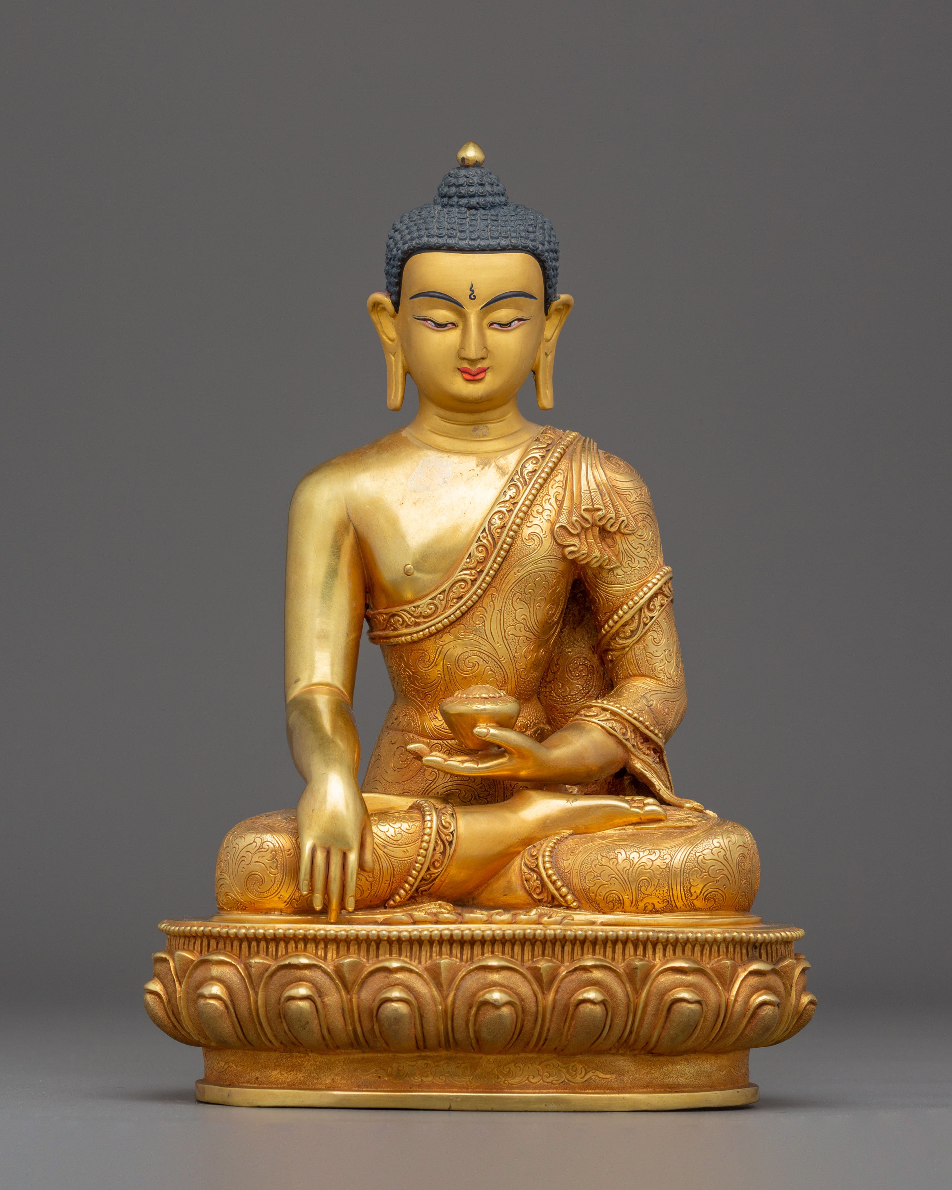 Shakyamuni Buddha Statue: Symbol of Power and Wisdom